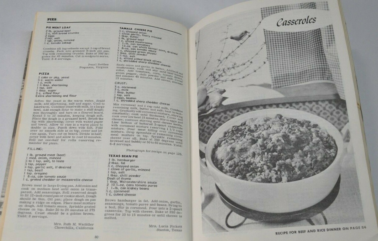1967 Ground Beef Cookbook Over 500 Favorite Recipes Press 124 pages Vintage