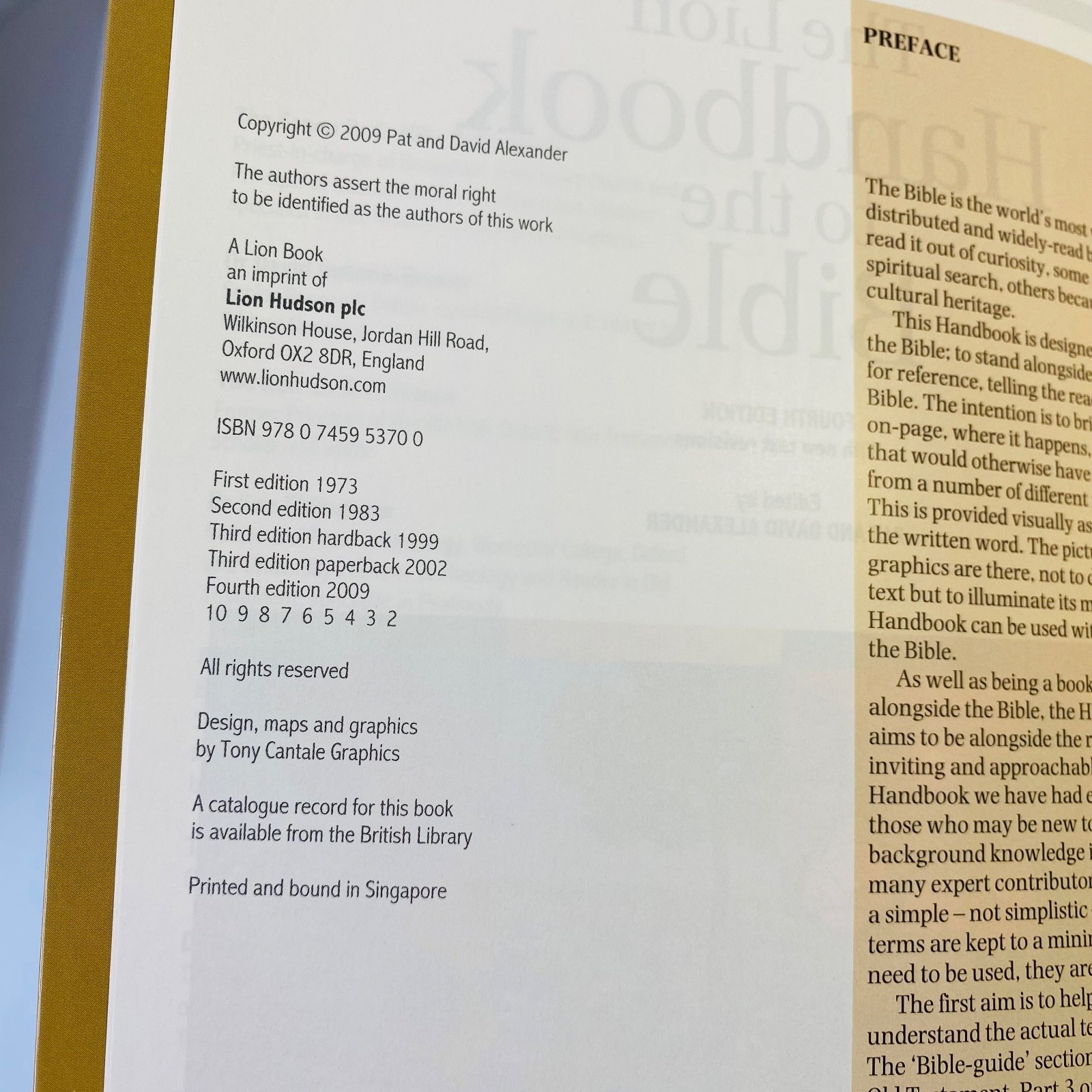 The Lion Handbook to the Bible Pat David Alexander Updated Fourth 4th Edition