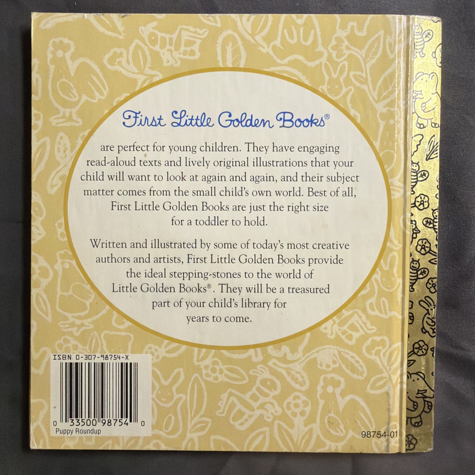 VTG A FIRST LITTLE GOLDEN BOOK DISNEY 101 DALMATIANS PUPPY ROUNDUP! #54F