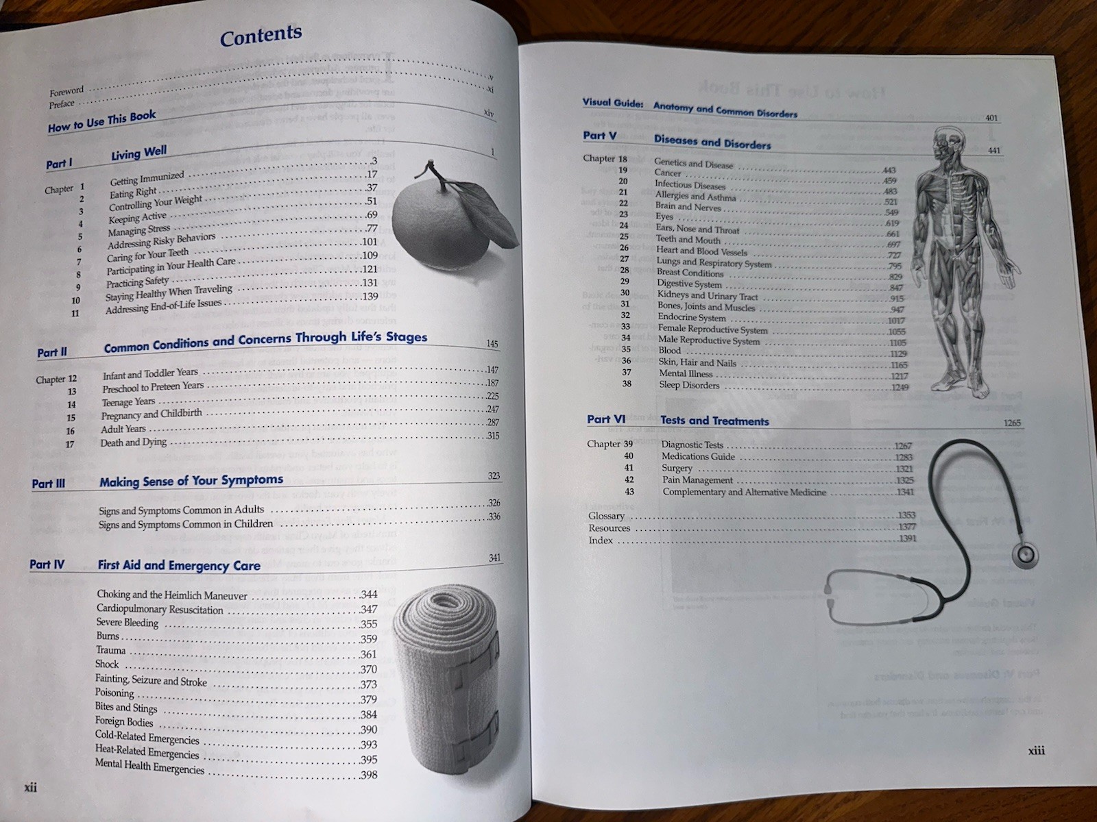 Vintage 2005 Mayo Clinic Family Health Book 1,448 Pages Hardcover Book