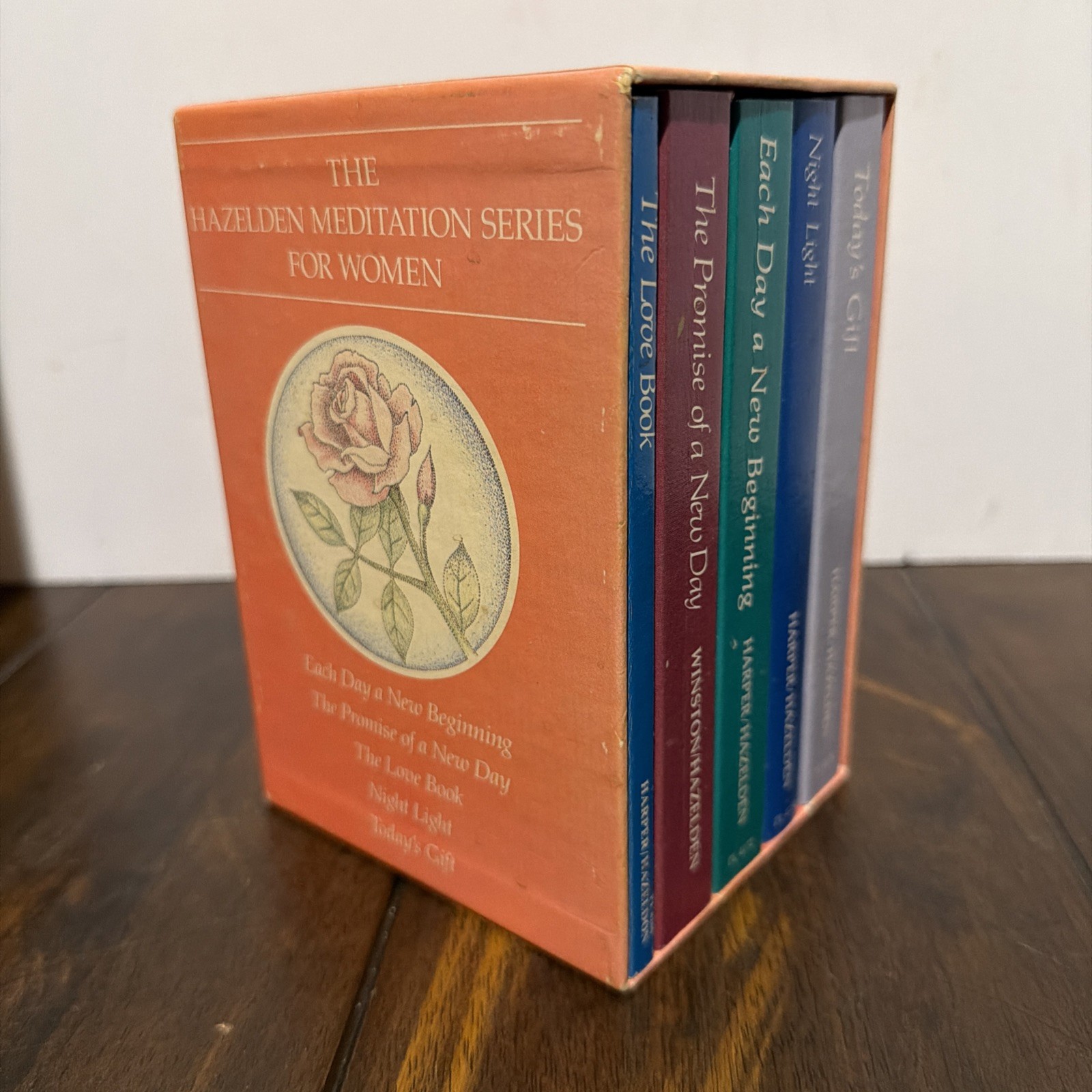 Hazelden Meditation Series For Women 5 Book Box Set PB Today’s Gift Night Light
