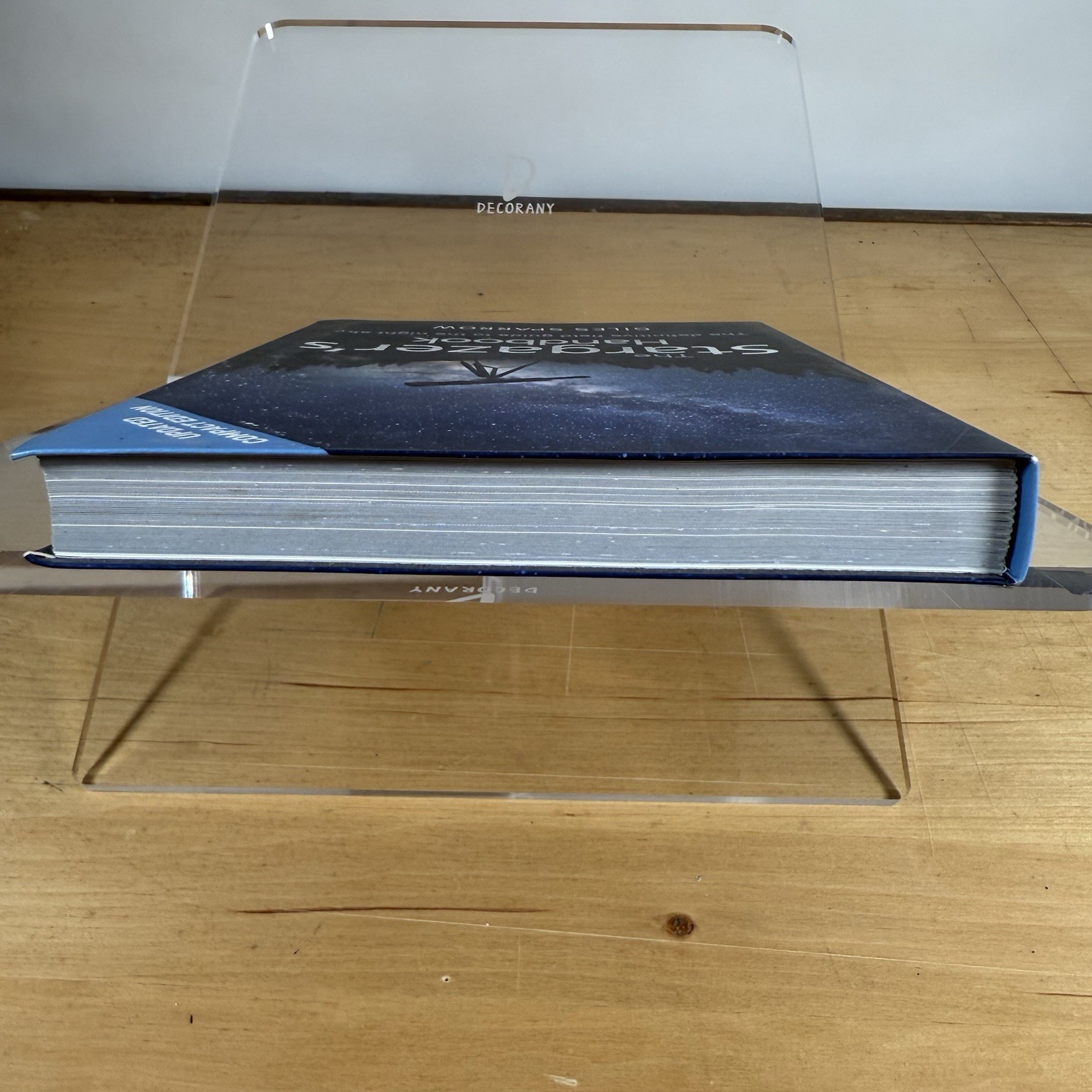 The Stargazer’s Handbook: The Definitive Field Guide – By Giles Sparrow