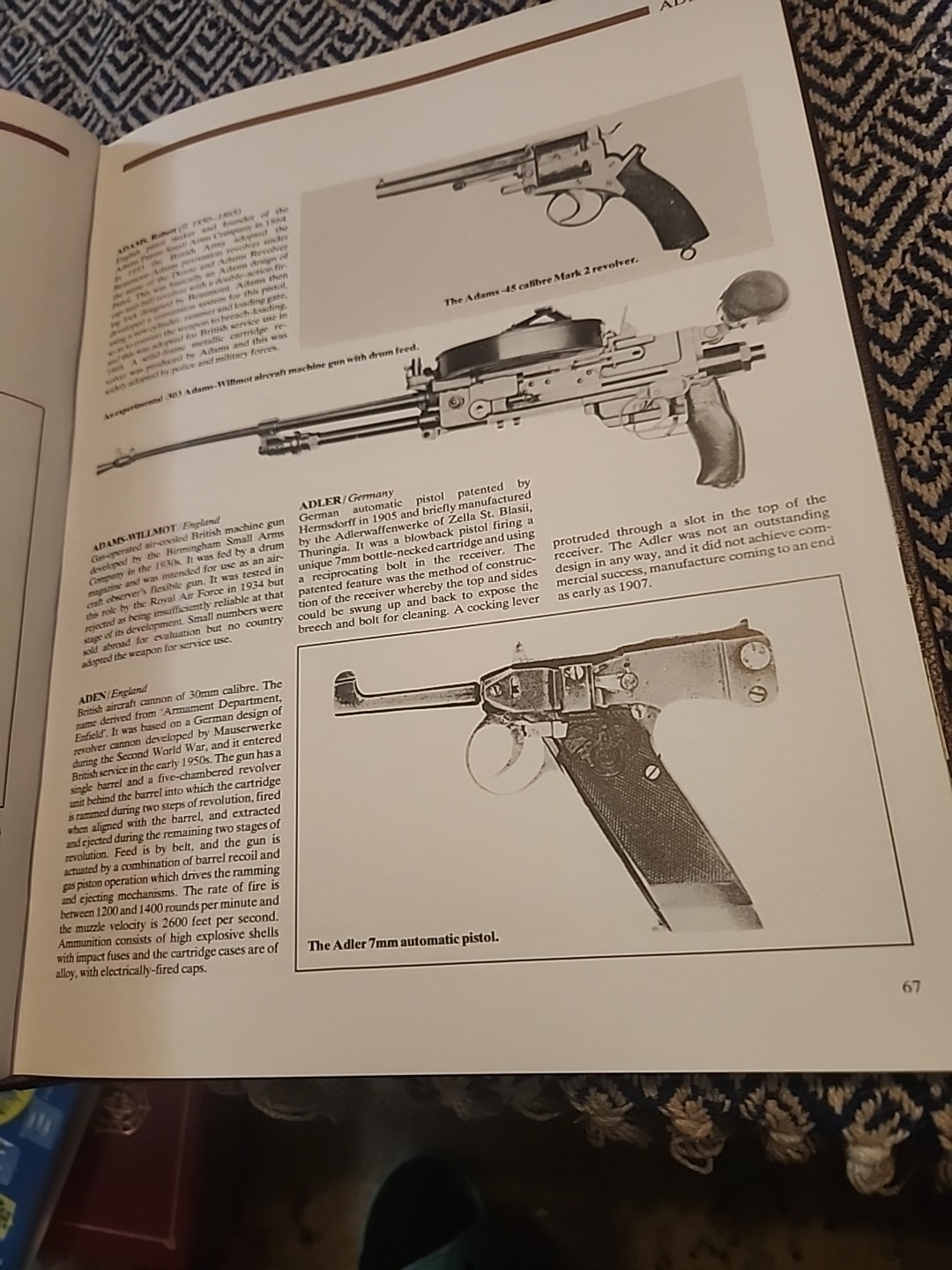 The Illustrated Encyclopedia of Firearms by Hogg, Ian V. (1987 Hardback)