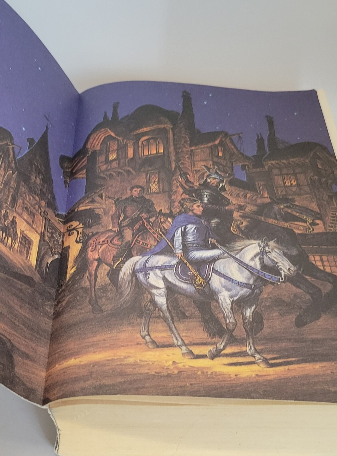 Wheel of Time Ser.: The Eye of the World by Robert Jordan (1990, Trade…
