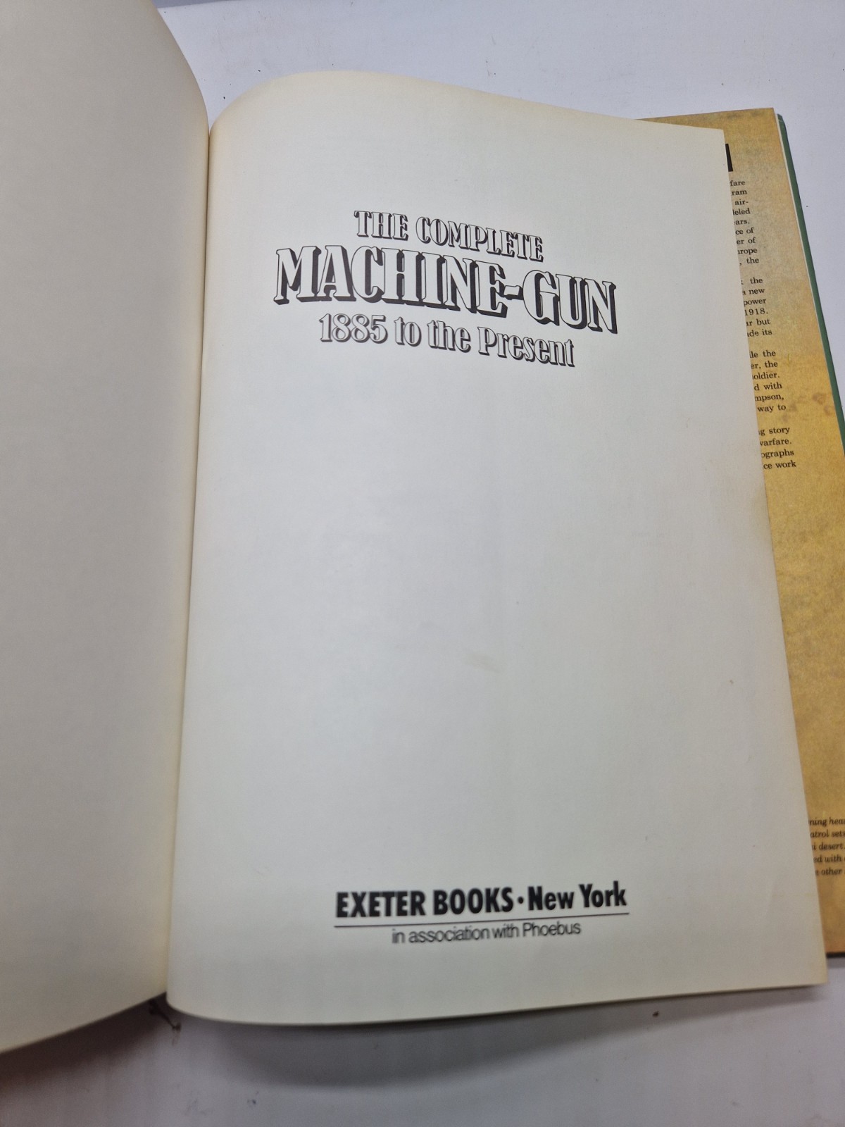 Ian V. Hogg Complete Machine-Gun 1885 to the Present HC DJ Illus