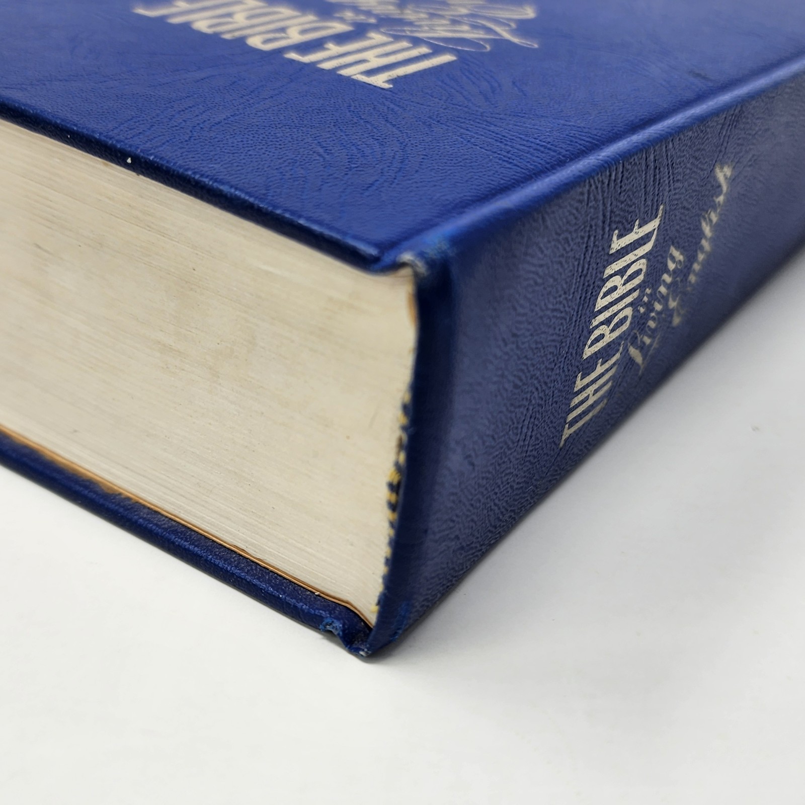 The Bible in Living English Hardcover 1979 Printing Byington Watchtower VG