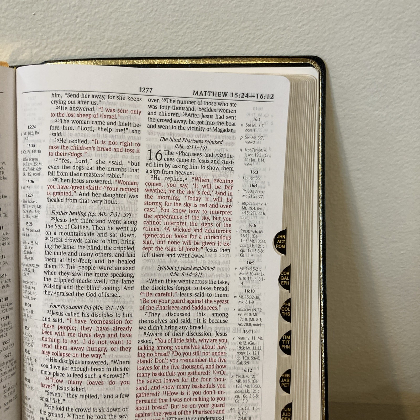 NIV 1984 Scofield Study Bible | Black Genuine Leather | Thumb-Indexed