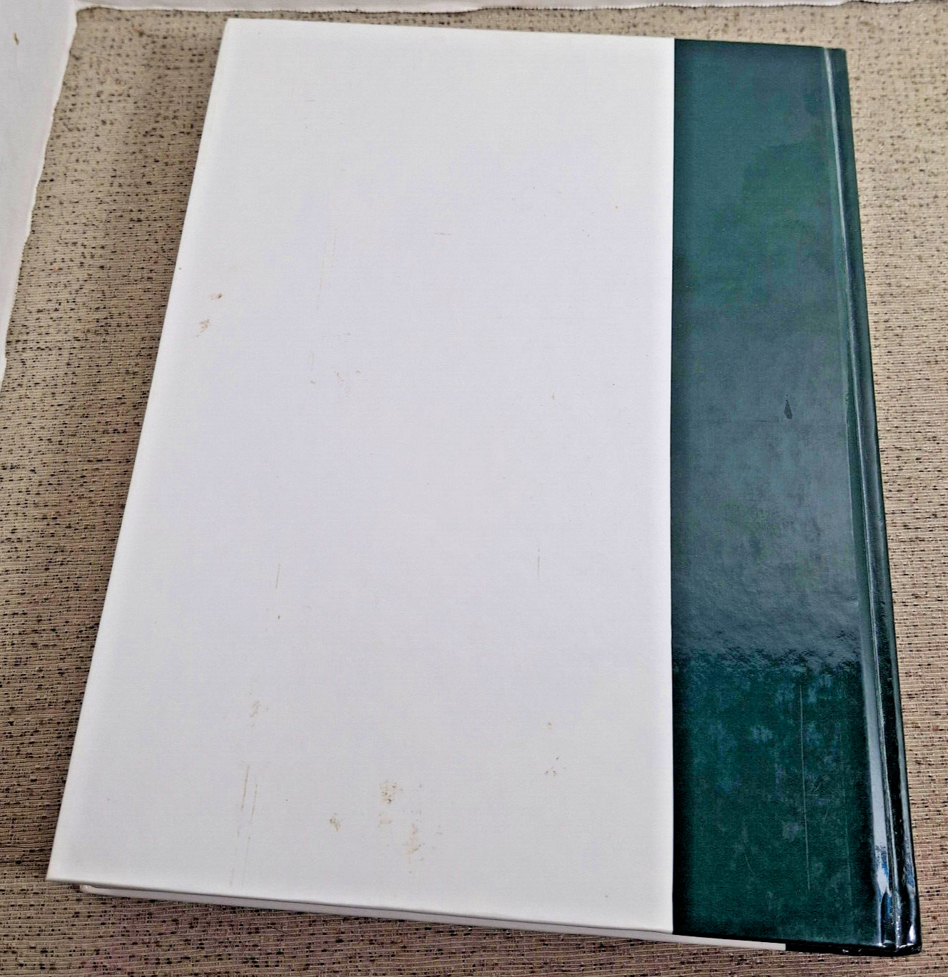 Hardback Chilton’s 1992 Car Care Guide,A Chek Chart Publication