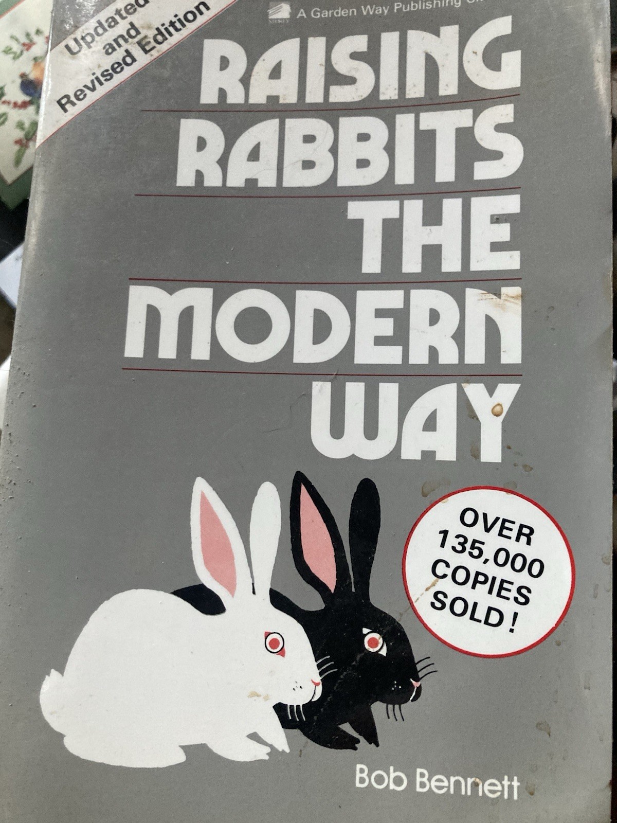 Raising Rabbits the Modern Way – 9780882664798, Bob Bennett, paperback