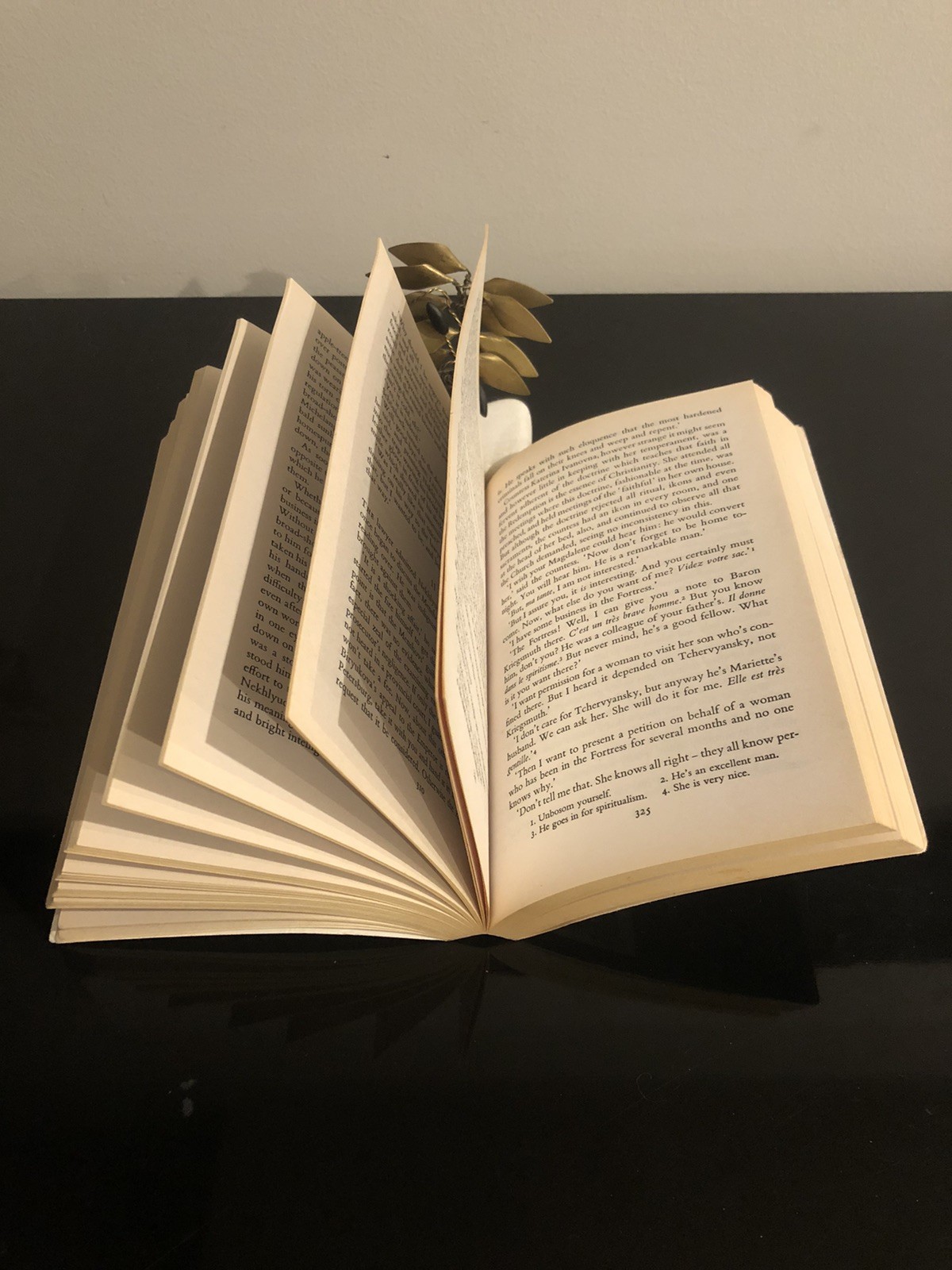Leo Tolstoy Resurrection Penguin Classics UK 2004 Edition VG