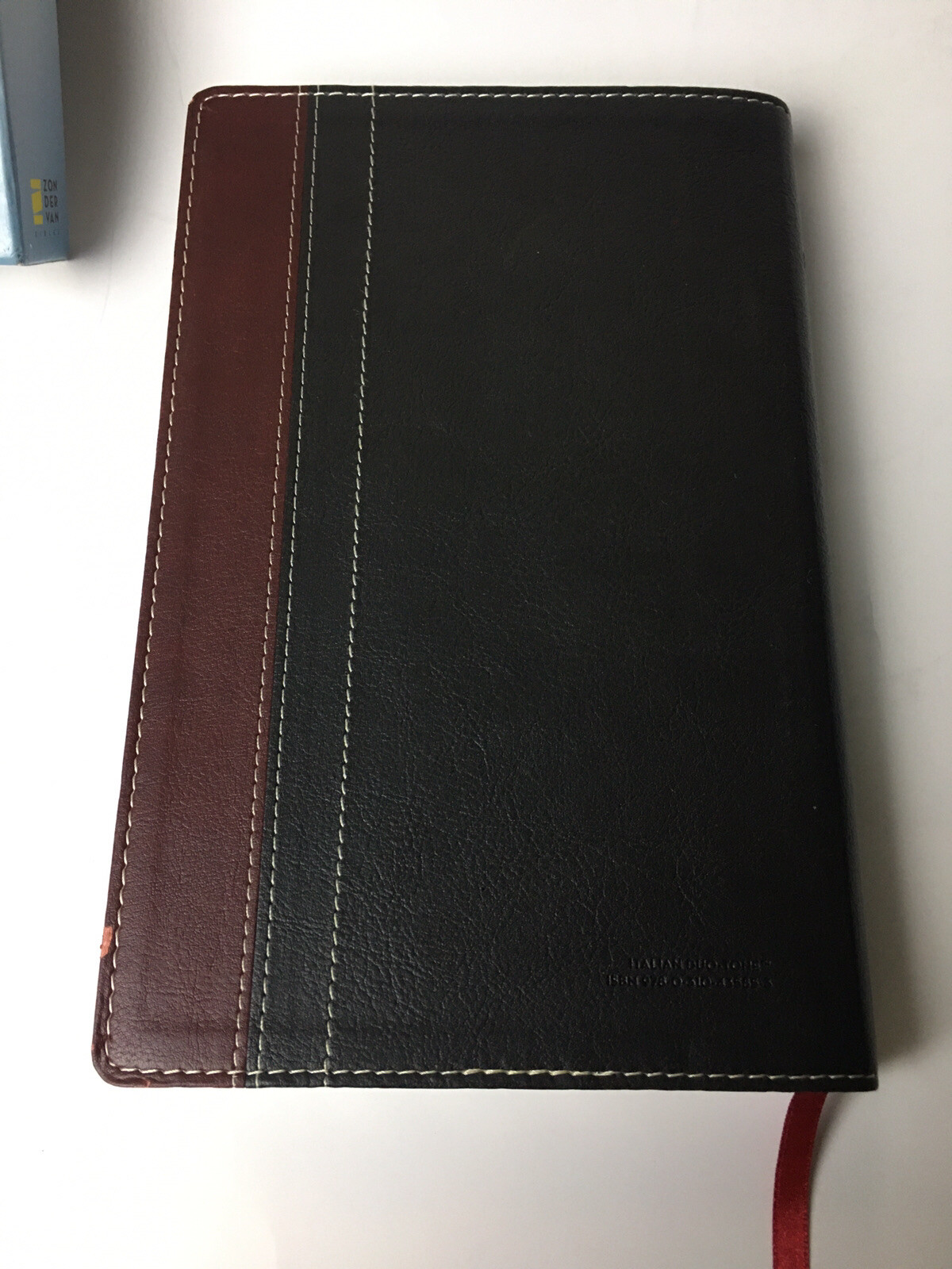 NIV Thinline Bible Charcoal/Maroon Christs Word Red 8.5x5x1 Silver Pg Edges Gift