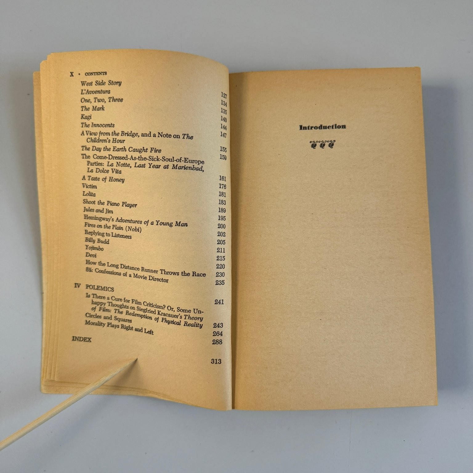 I Lost It At The Movies Pauline Kael 1966 First Bantam Edition Film Criticism