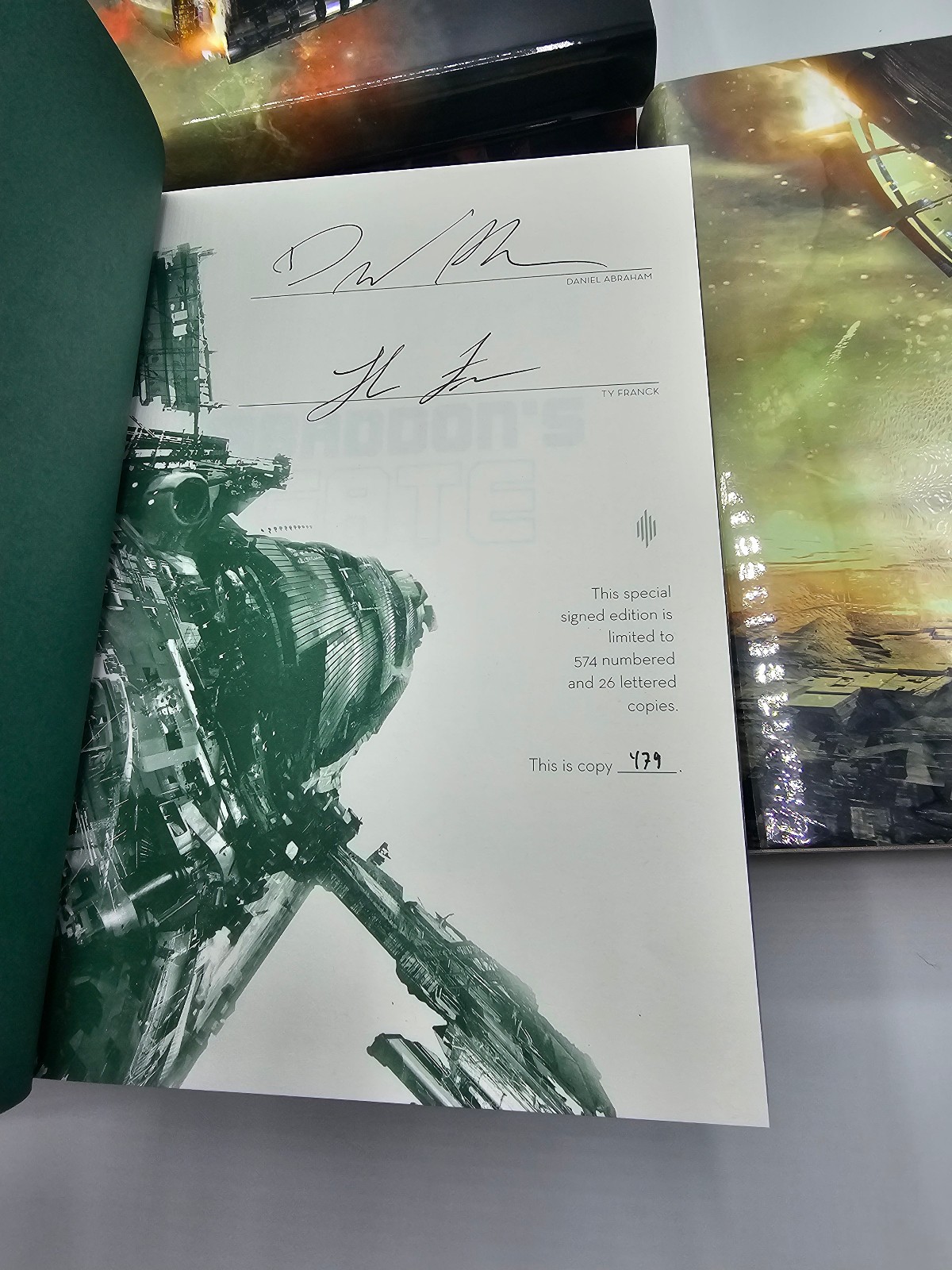 THE EXPANSE Complete Subterranean Press Signed, Matching number, Like New signed