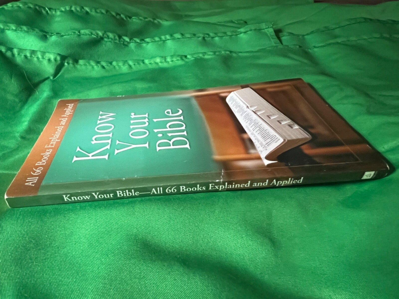 Value Bks.: Know Your Bible : All 66 Books Explained and Applied by Paul Kent…