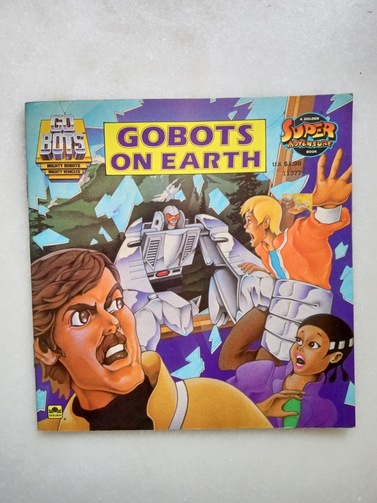 Mixed Lot : Graphic Novels / Children’s Books — PLS READ DESCRIPTION