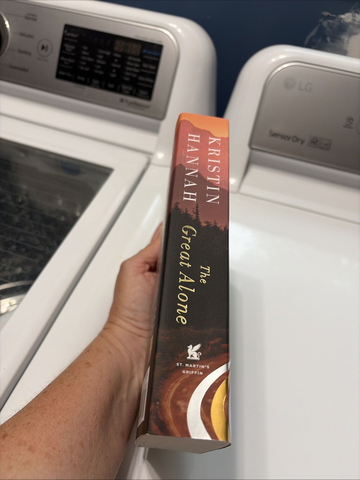 Great Alone : A Novel by Kristin Hannah (2019, Trade Paperback)