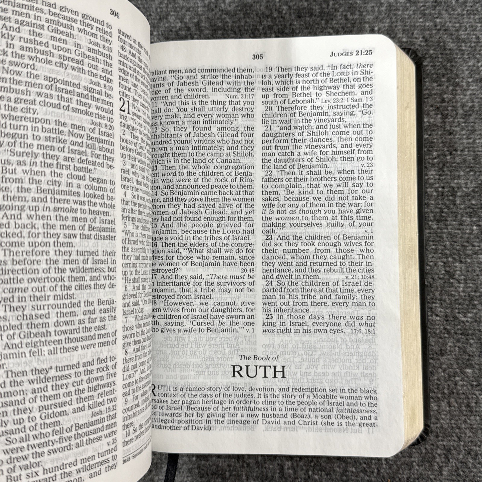 Amazing Facts Prophecy Study Bible NKJV Leathersoft Black Thomas Nelson 2008