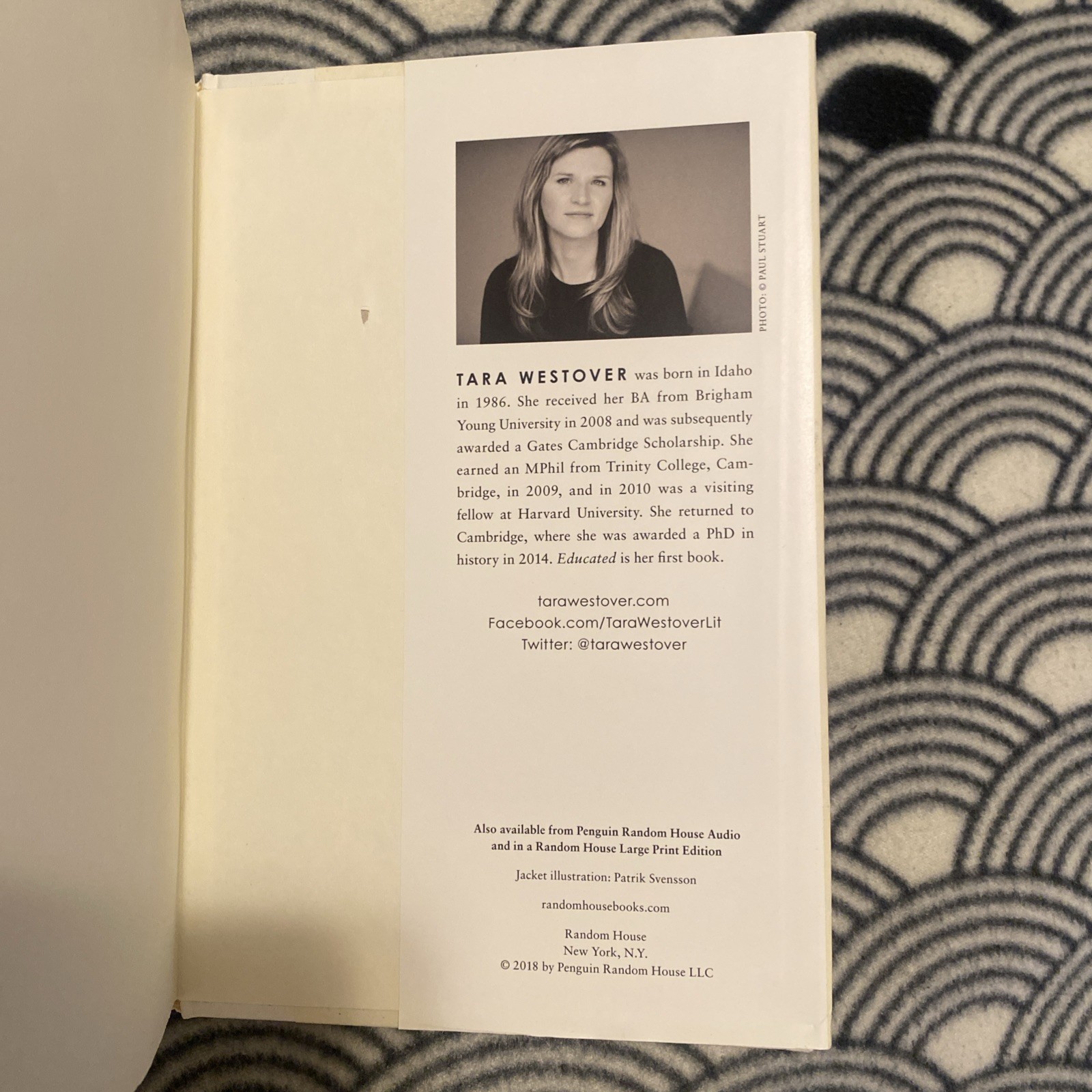 Educated SIGNED by Tara Westover Hardcover Memoir – Hand Signed – VG