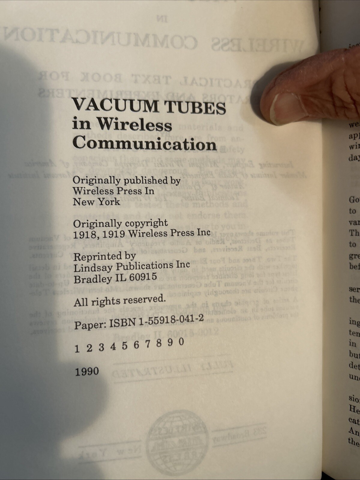 Vacuum Tubes in Wireless Communication – by Elmer E. Bucher, Paperback