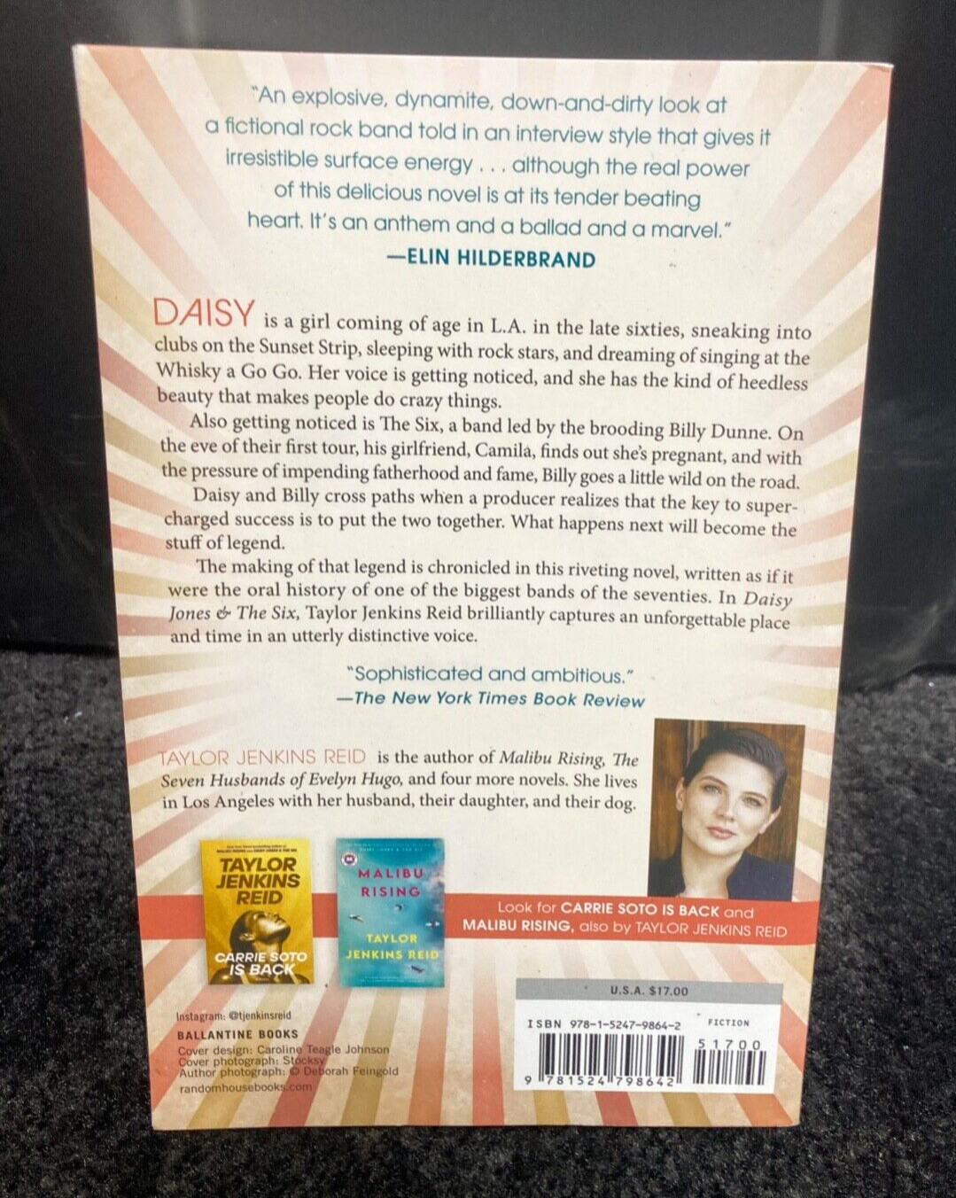 • Daisy Jones & The Six: A Novel – Paperback By Reid, Taylor Jenkins NEW!