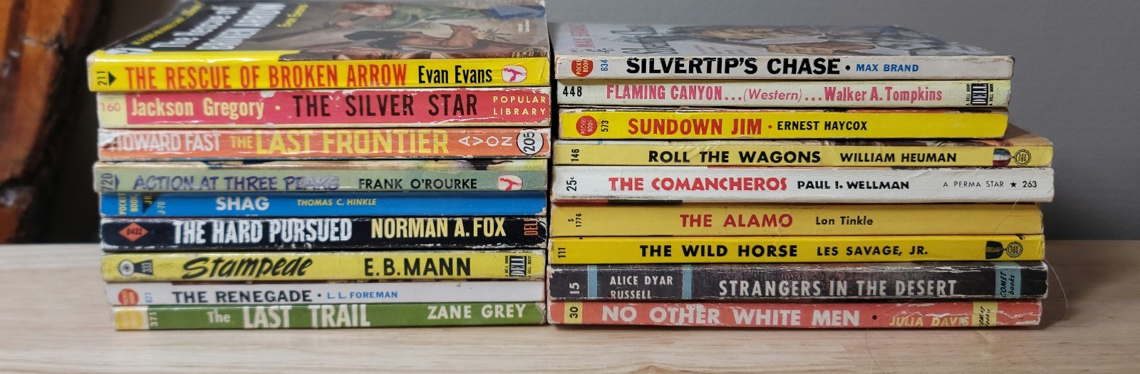 Lot of 18 PB Lot of WESTERN-ADVENTURE Vintage Books