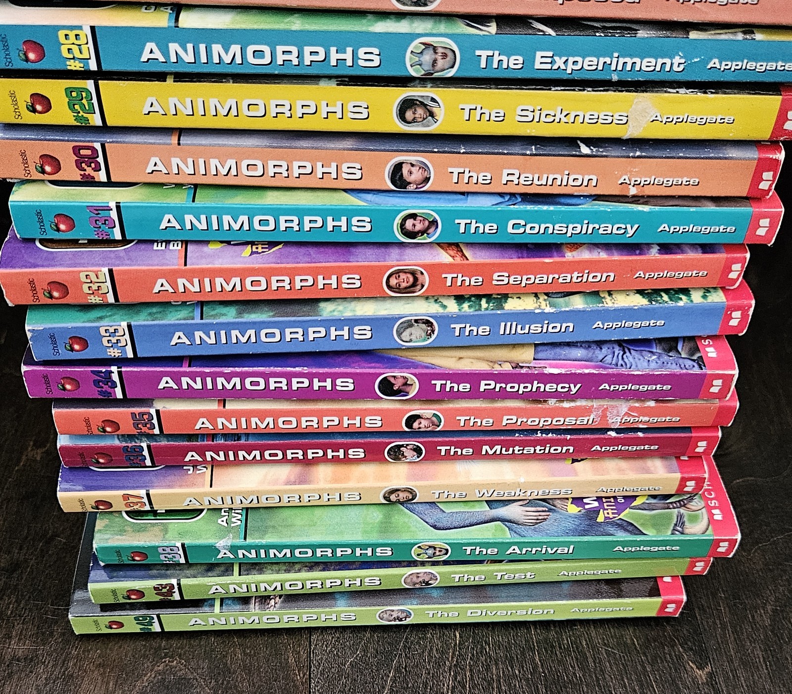 Lot Of 25 Animorphs Books- 1996-2001 See Photos For Titles