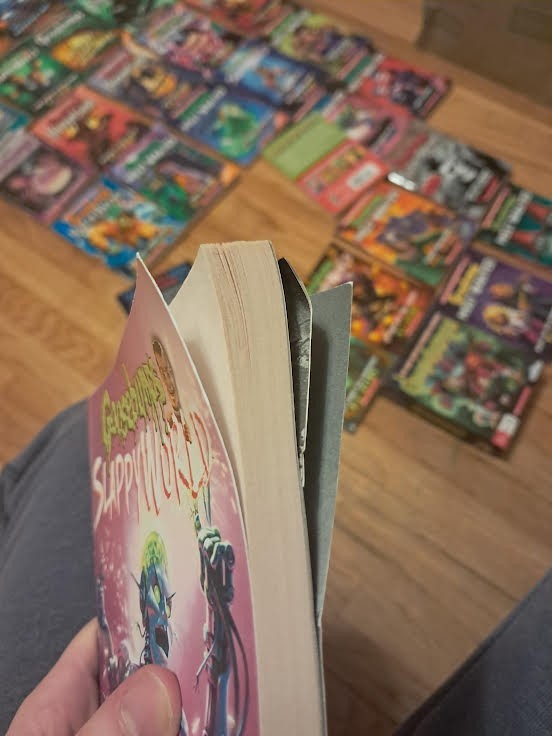Huge Goosebumps Book Bulk Lot Some Original Series + Vintage Boardgame