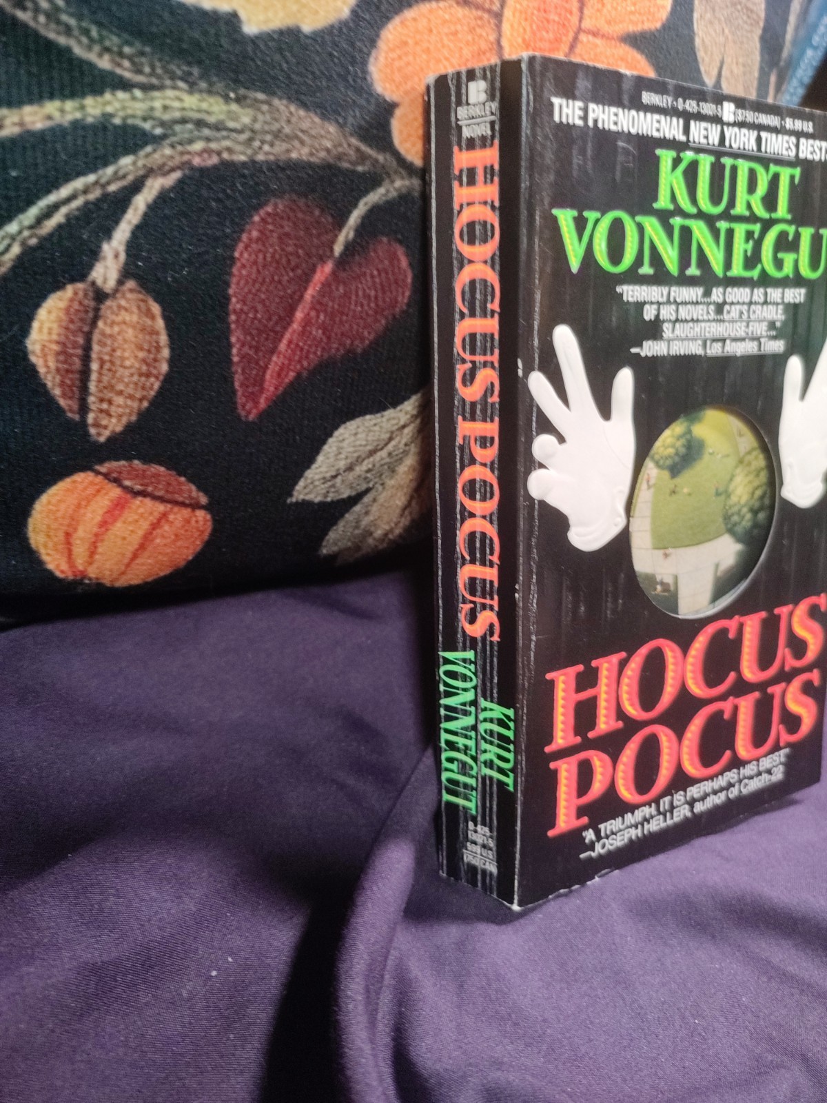 Hocus Pocus By Kurt Vonnegut 1990 NYT Bestseller Comedy Satire Classic