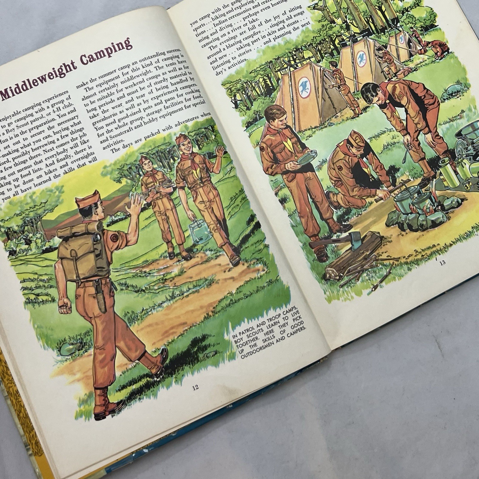 Golden Press The Golden Book of Camping and Camp Crafts HC Illustrated Lynn