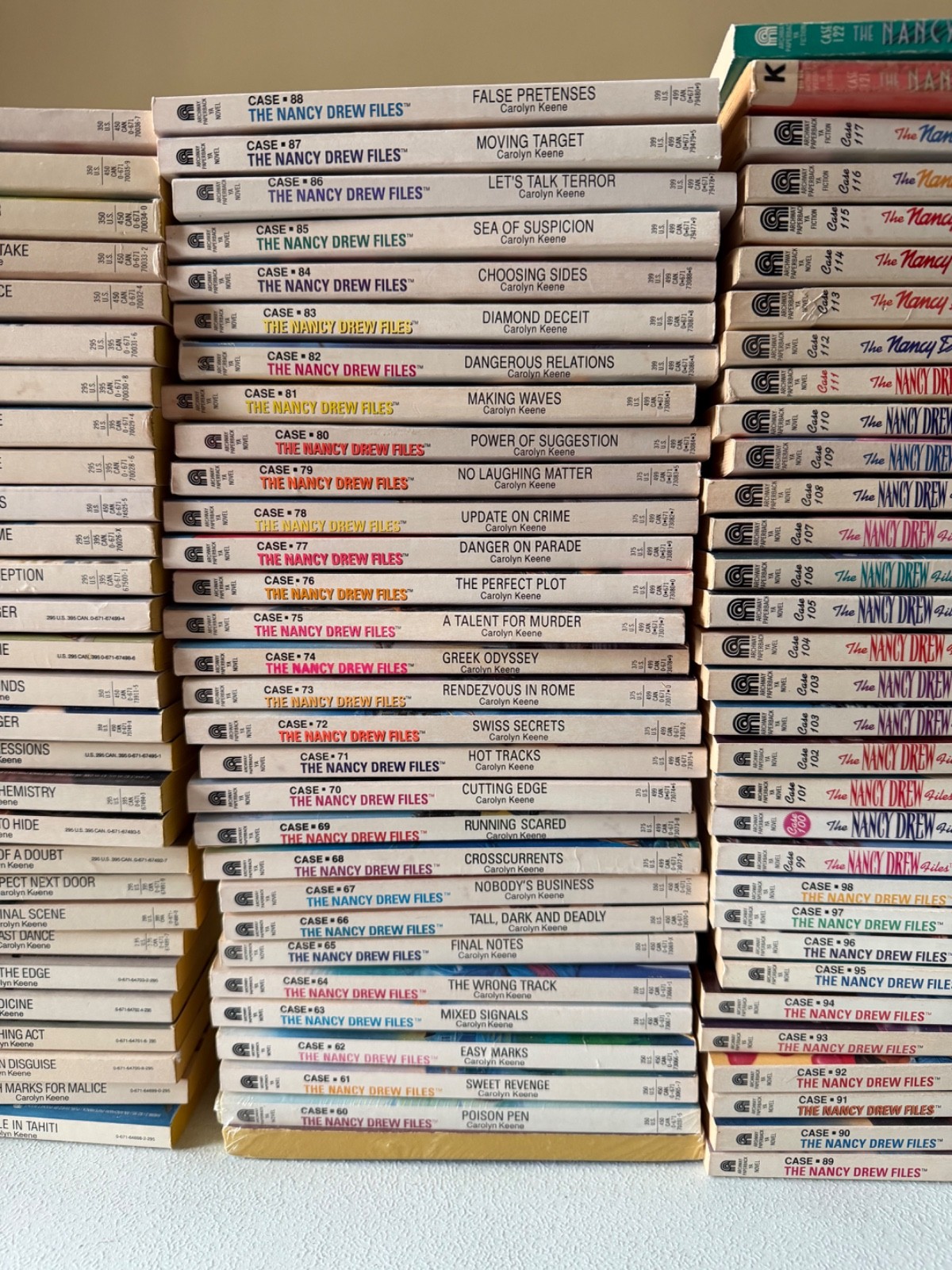 The Nancy Drew Files Books 1-117, 121,122 Vintage Carolyn Keene NEAR COMPLETE