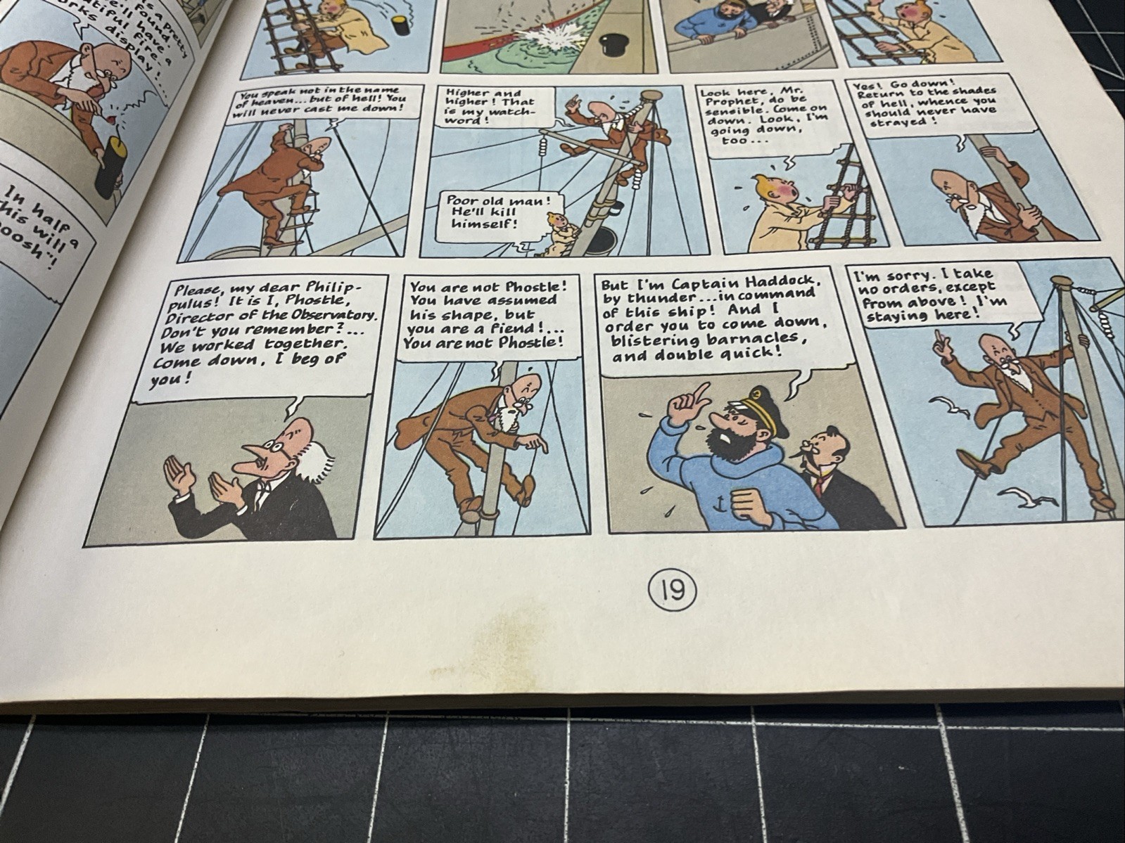 Herge The Adventures Of Tintin – The Shooting Star 1st American Edition Paperbac