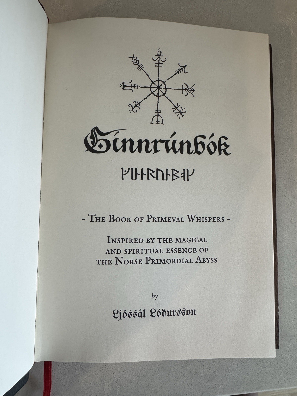 Ginnrúnbók Ljóssál Loðursson – Limited Deluxe Edition #75/81 Ash Wood Cover
