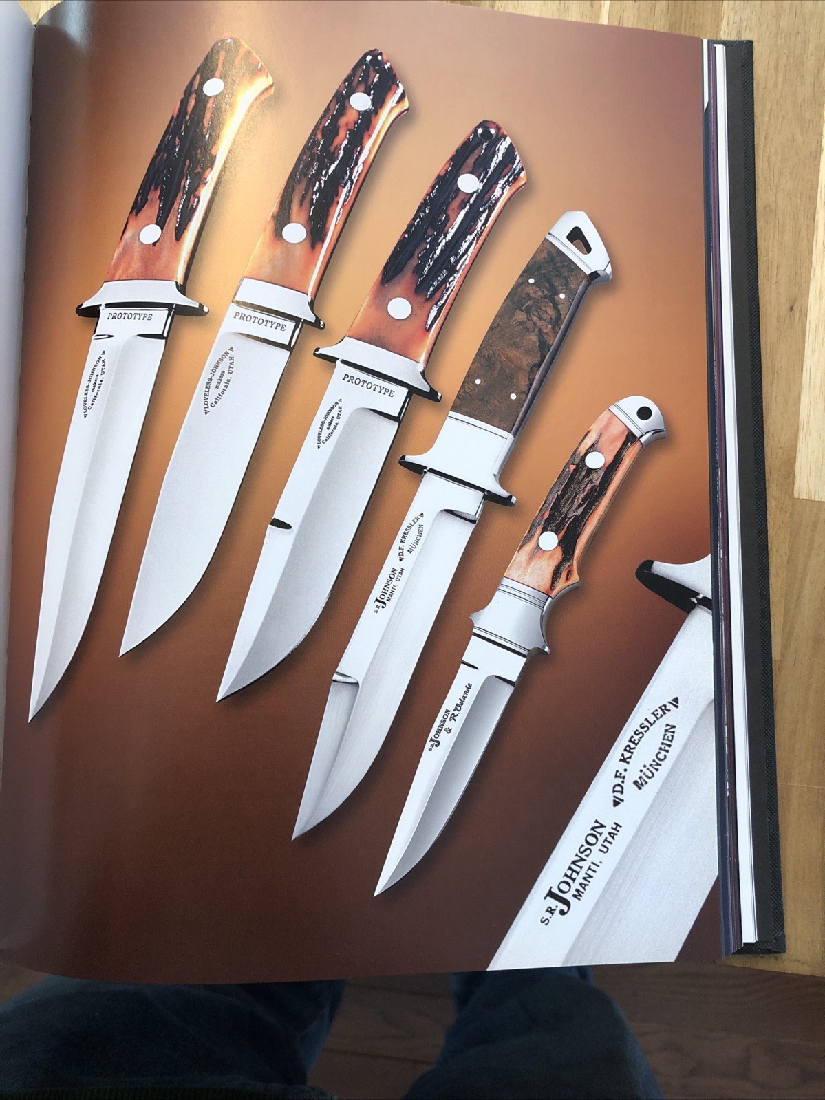 Art and Design in Modern Custom Fixed-Blade Knives Darom knife collector book