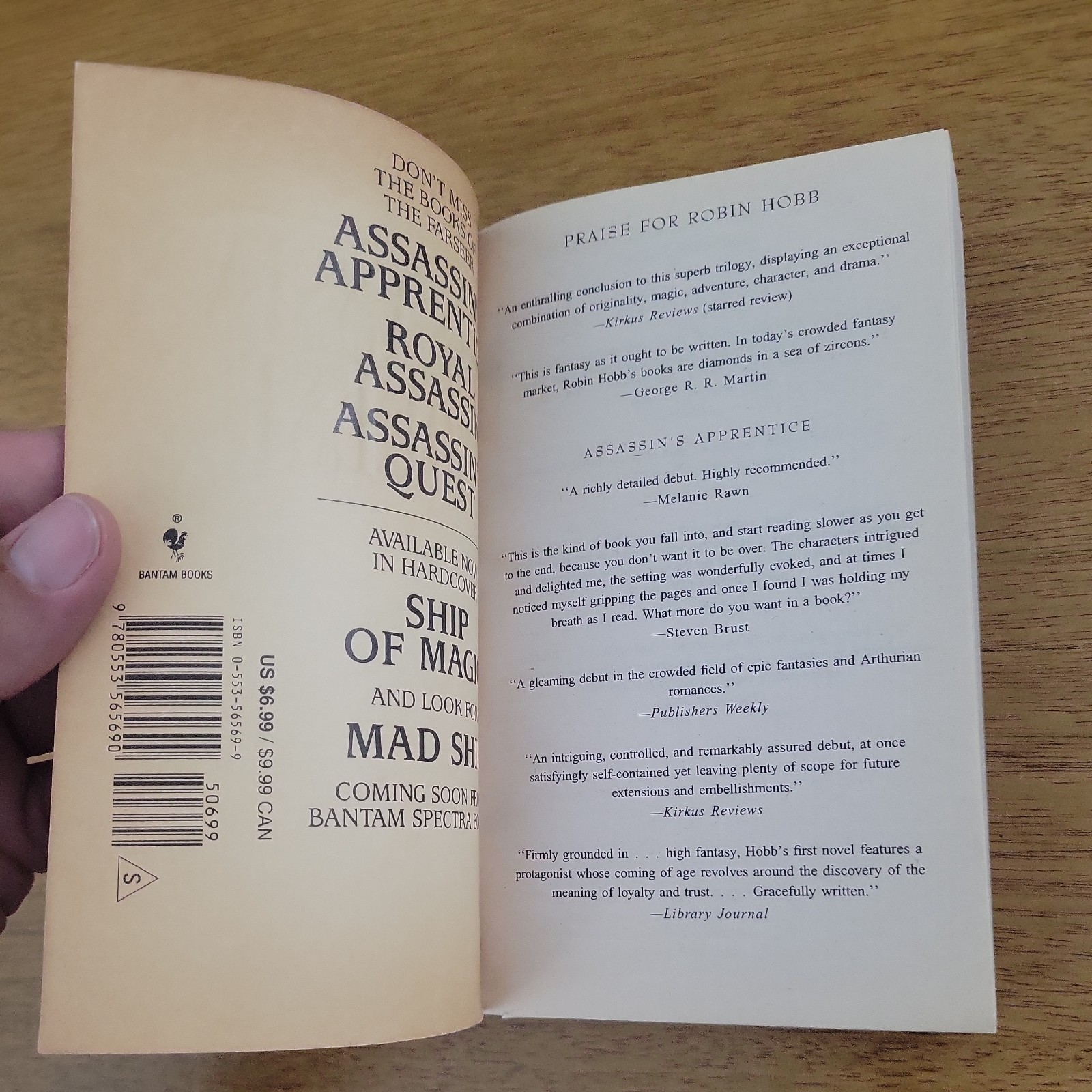 Assassin’s Quest (The Farseer #3) – Robin Hobb – Bantam Books MMPB 1998