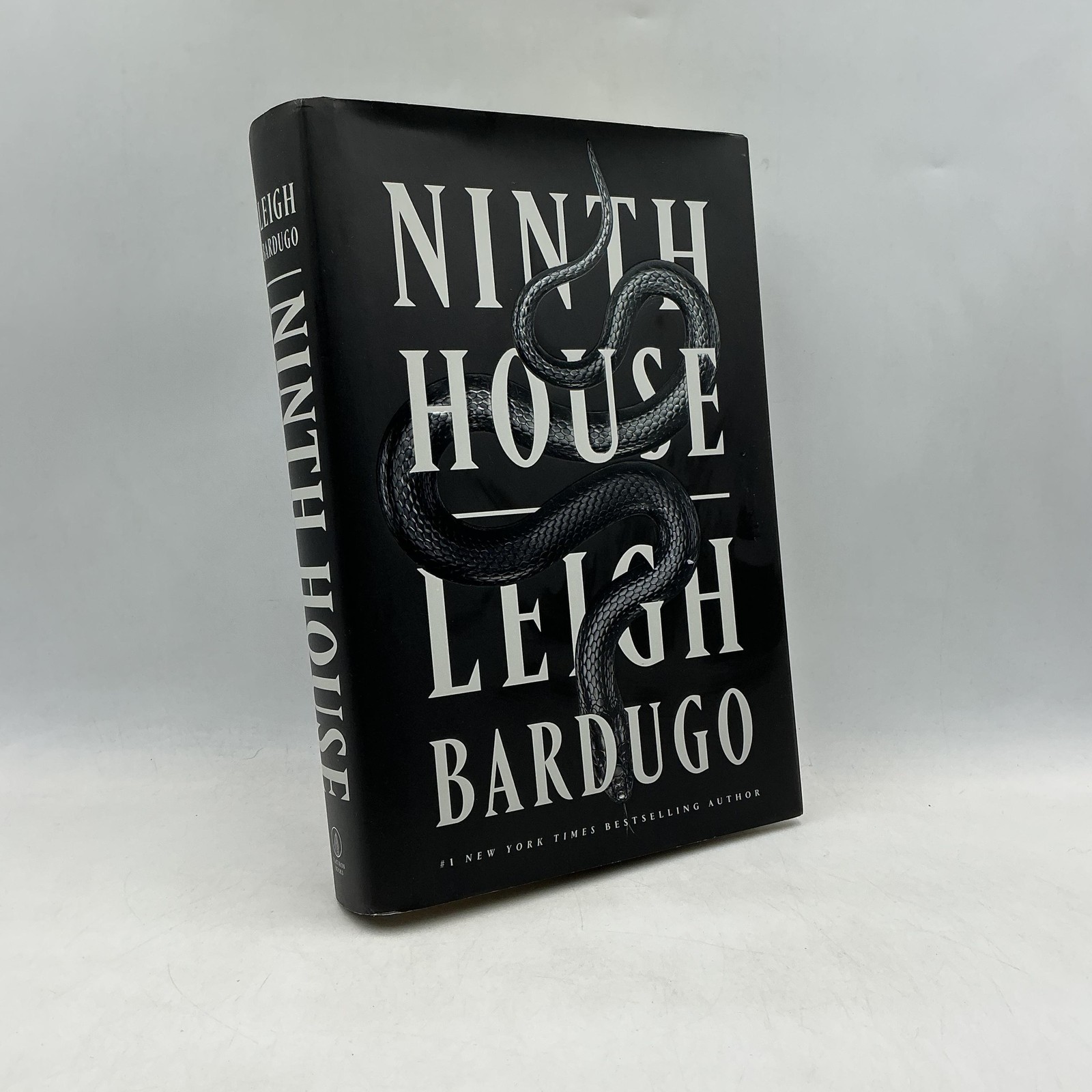Ninth House Leigh Bardugo Flatiron Books Hardcover 2019 First Edition Black