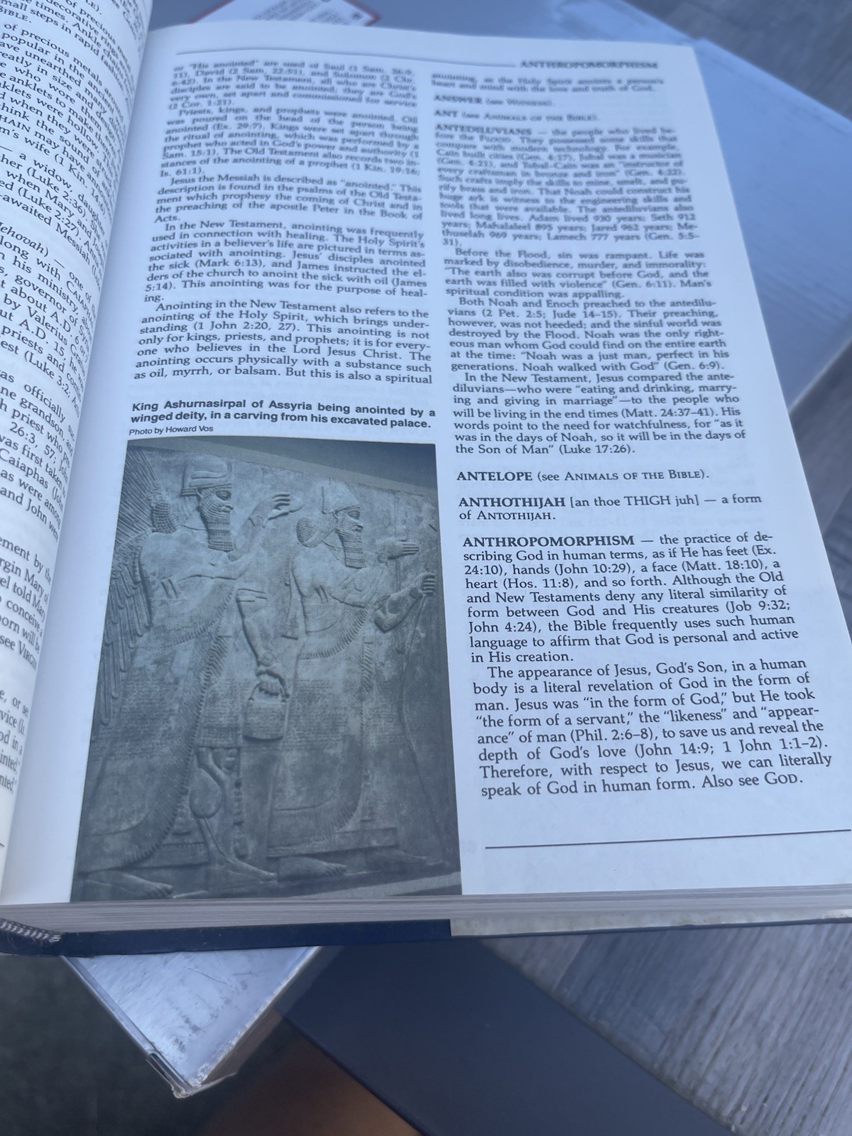 Vintage Nelson’s Illustrated Bible Dictionary Hardcover 1986