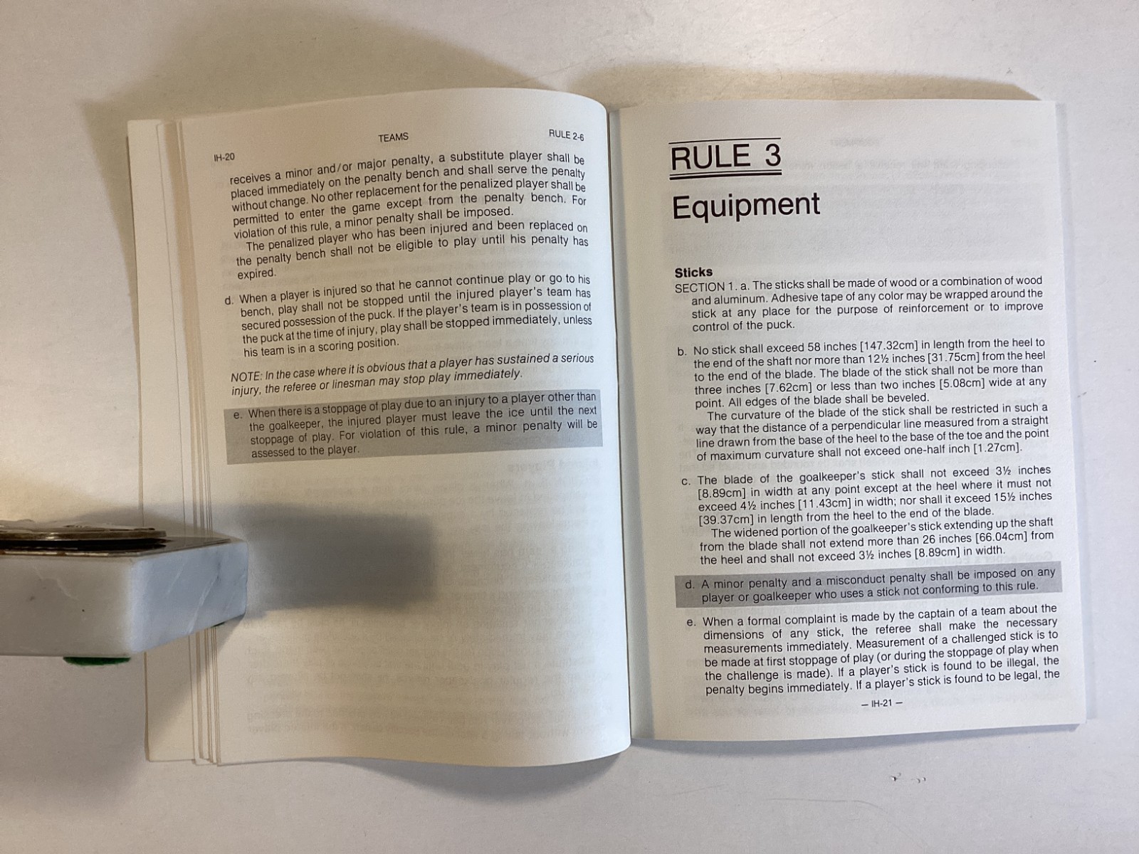 1984 NCAA Men’s Ice Hockey Rules and Interpretations – 97 Pages – Free Shipping