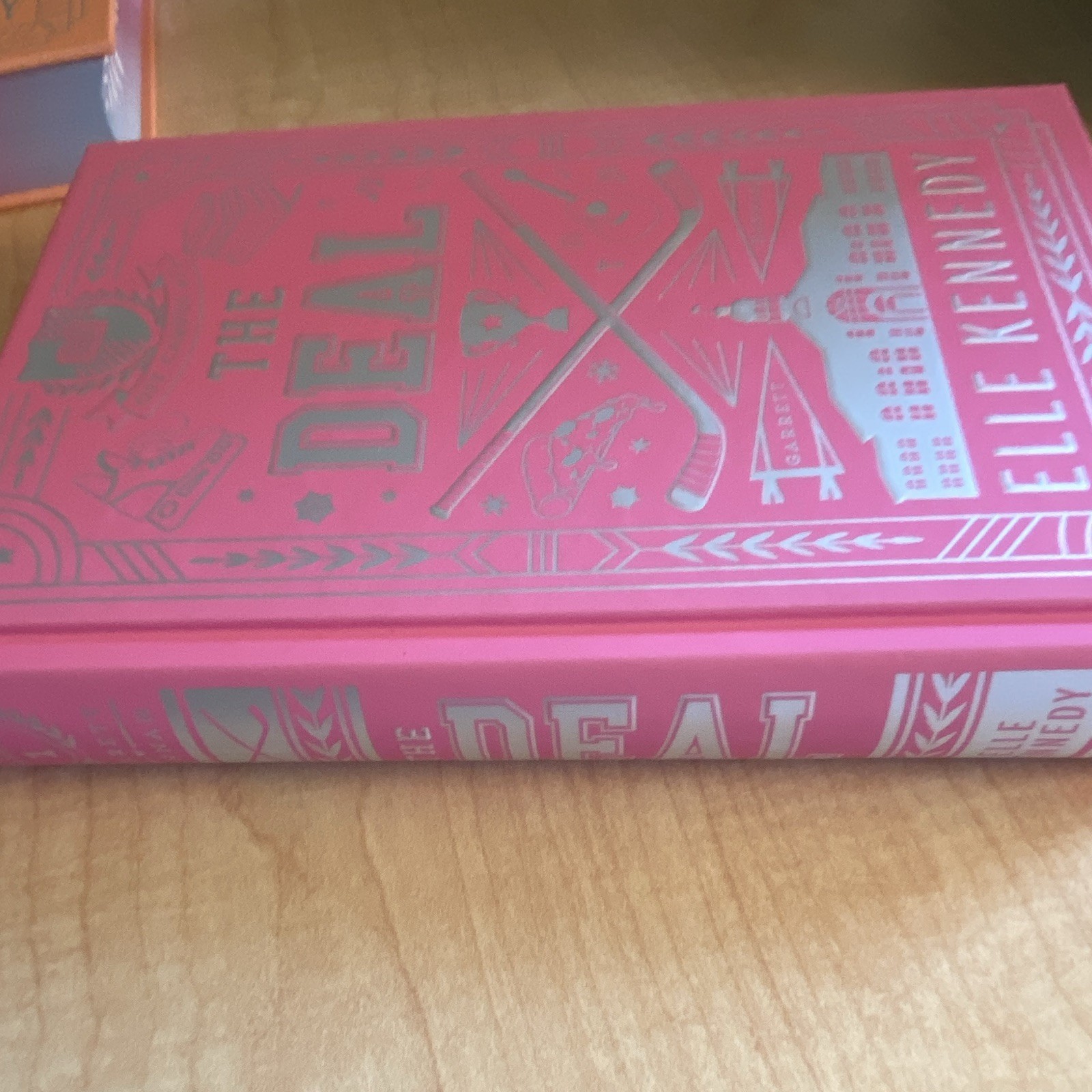 The Deal (Off-Campus) by Elle Kennedy, Bloom Books, YA Romance Novel, HC
