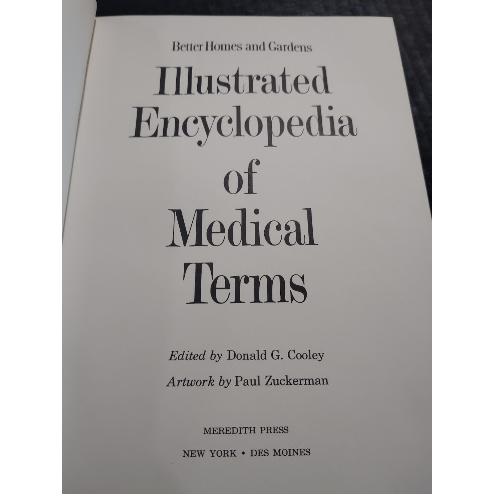 Better Homes and Gardens Illustrated Encyclopedia of Medical Terms 1967
