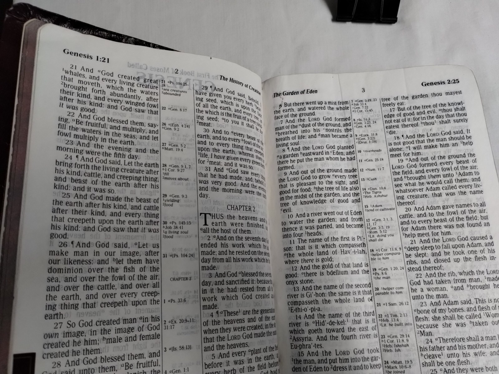 Holy Bible KJV Old & New Giant Print 1994 – Nelson Publishers Faux Leather-Bound