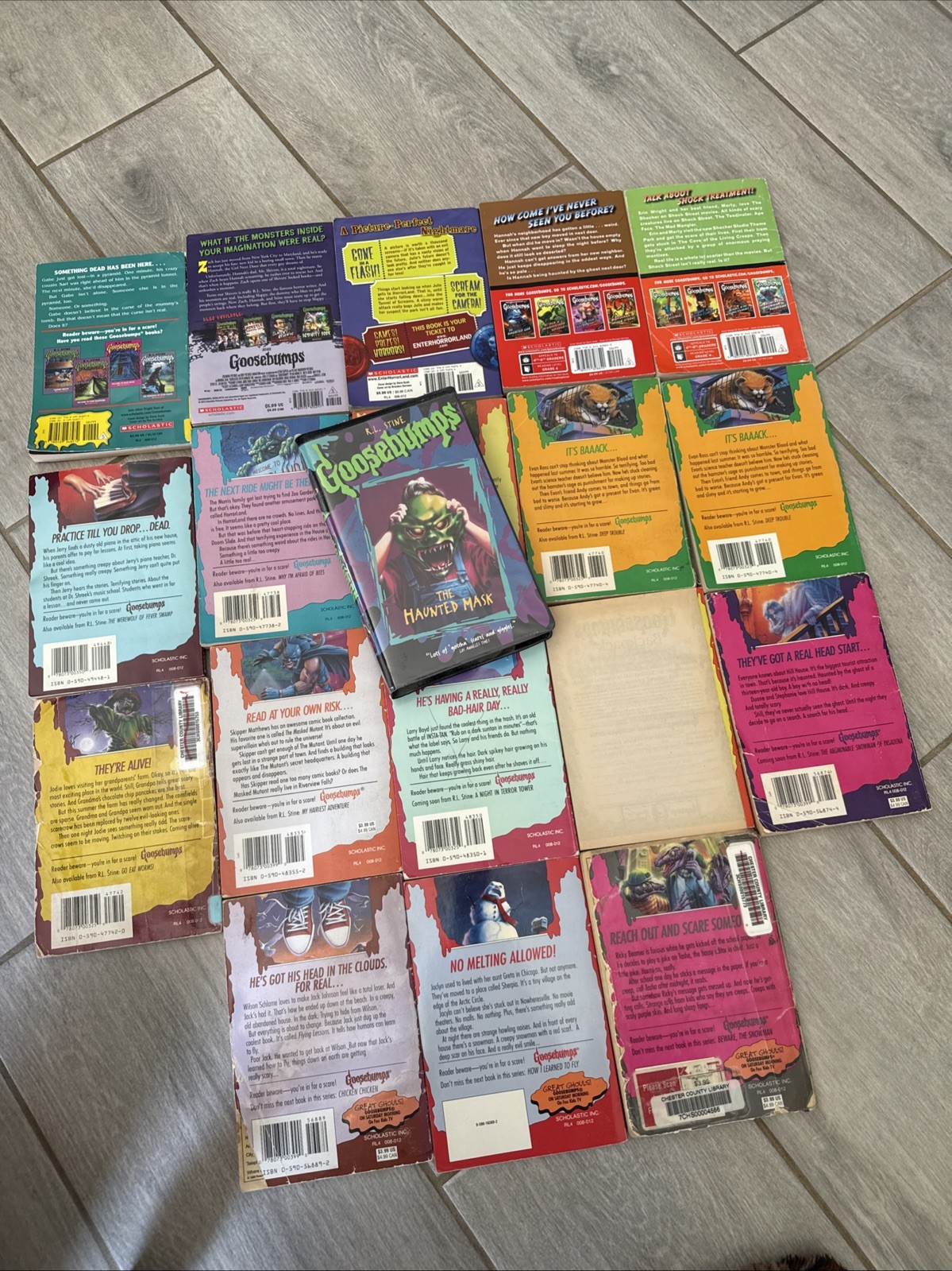 Goosebumps Books Lot Of 18 RL Stine & VHS Tape- see pics/g10