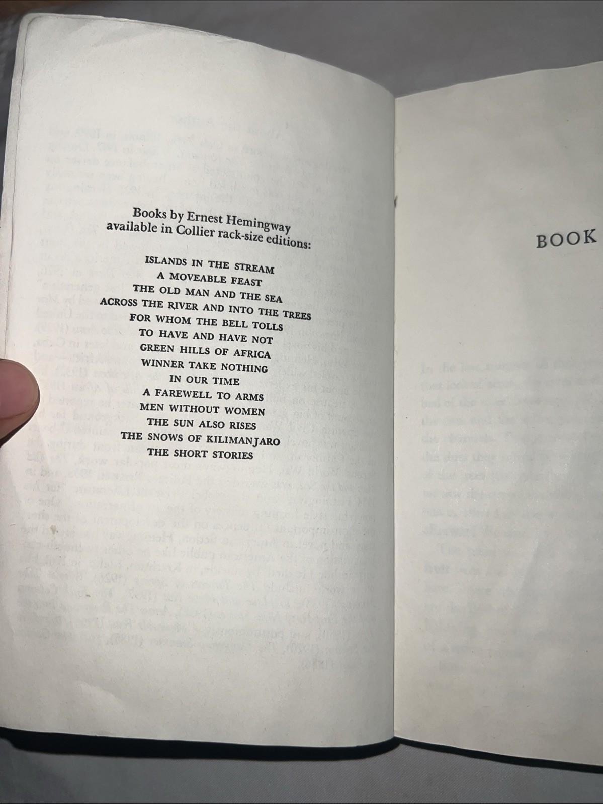 A Farewell to Arms (A Scribner Classic) – Paperback By Hemingway, Ernest – GOOD