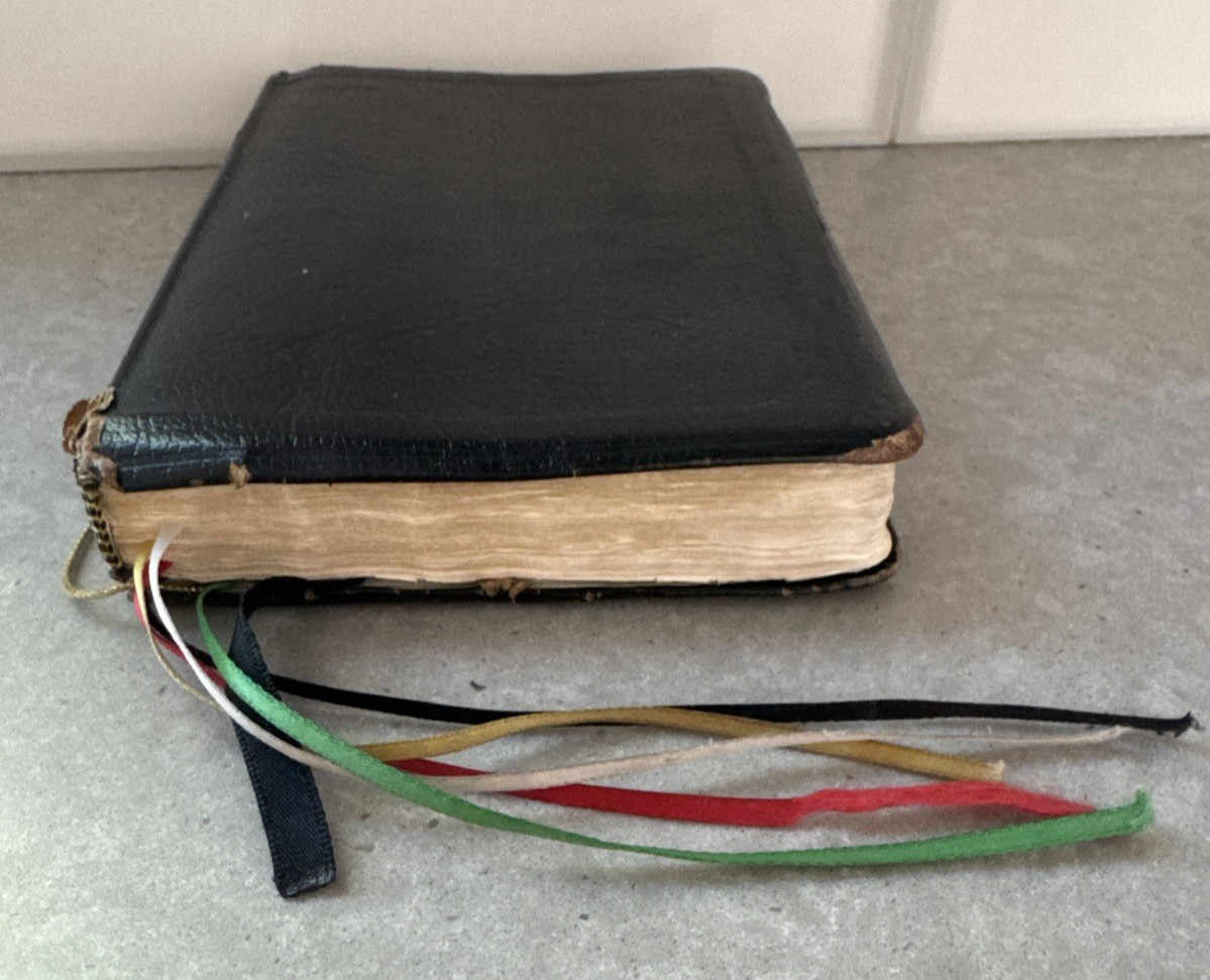 NKJV Pocket Companion Bible by Thomas Nelson #1496S Red Letters Worn Leather