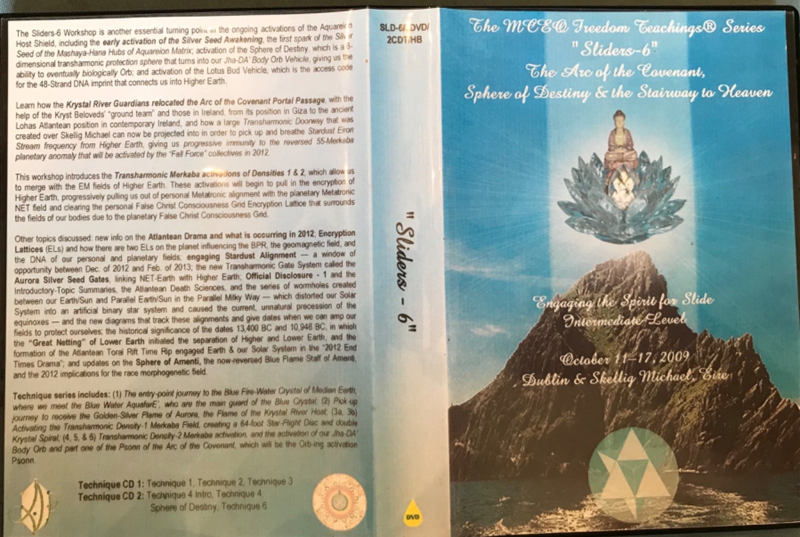 ASHAYANA DEANE, VOYAGER, Sliders 6, BOOKLET 35 Pages, (5) DVD’s & 2 cd’