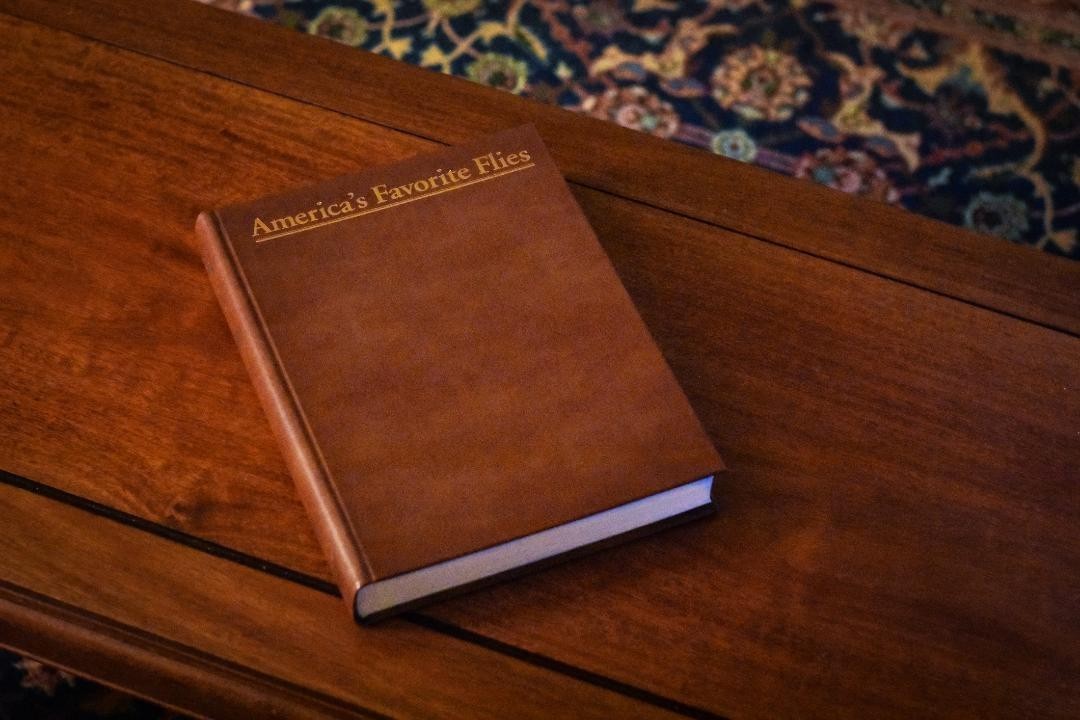 LEATHER BOUND America’s Favorite Flies – Fly Fishing Book – 656+ Pages BRAND NEW