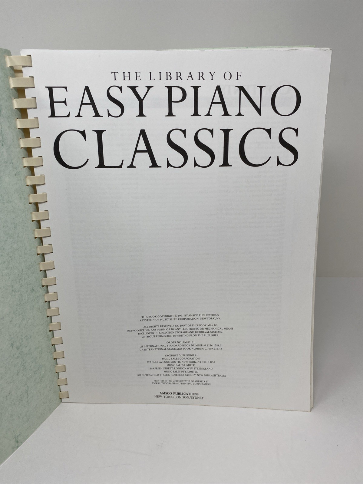 Library of Easy Piano Classics by Amsco – Plastic Comb Binding – Clean Pages
