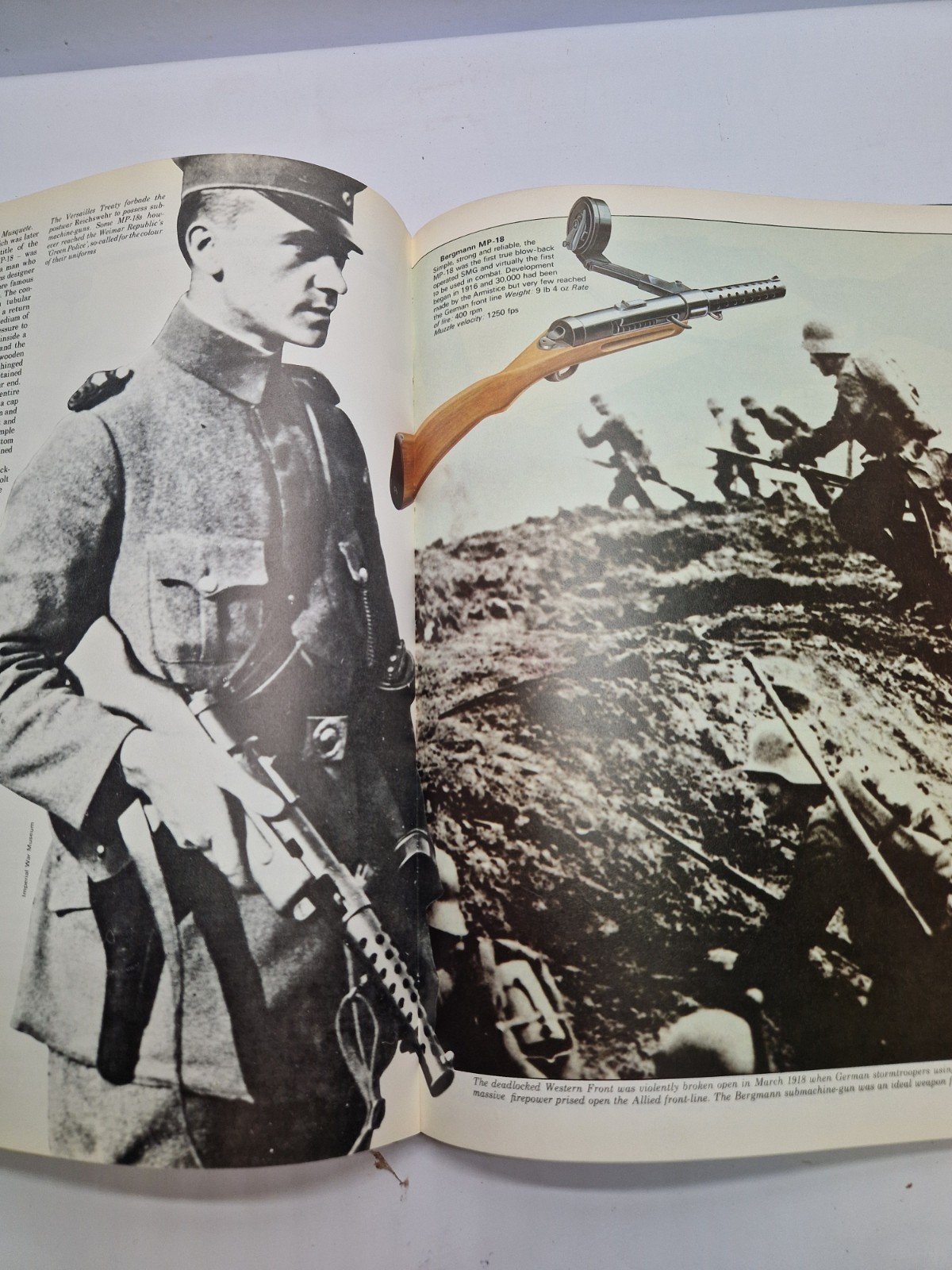 Ian V. Hogg Complete Machine-Gun 1885 to the Present HC DJ Illus