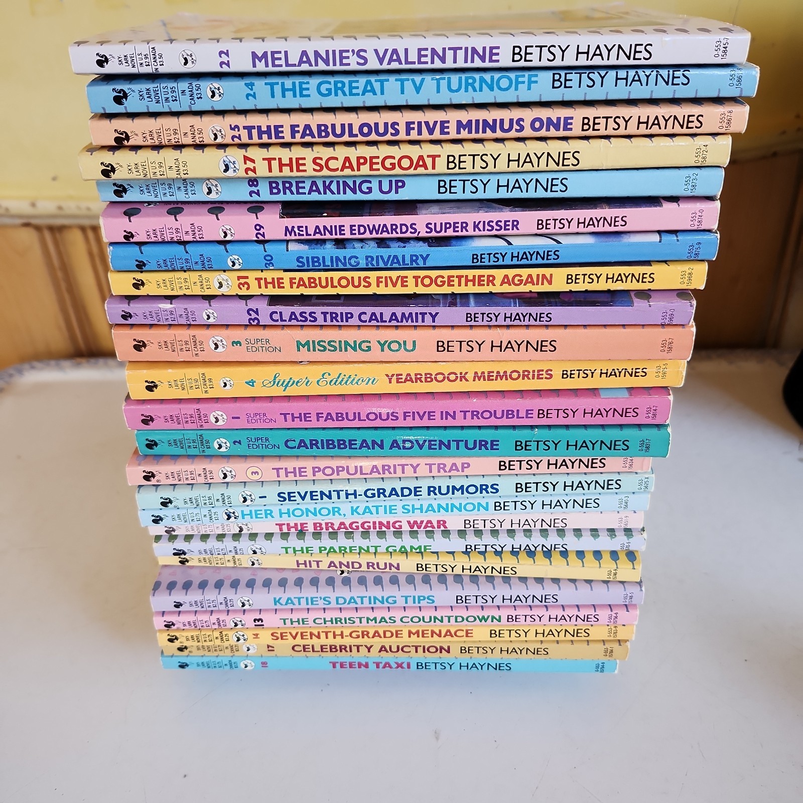 Lot of 26 The Fabulous Five Betsy Haynes Vintage Paperback Books