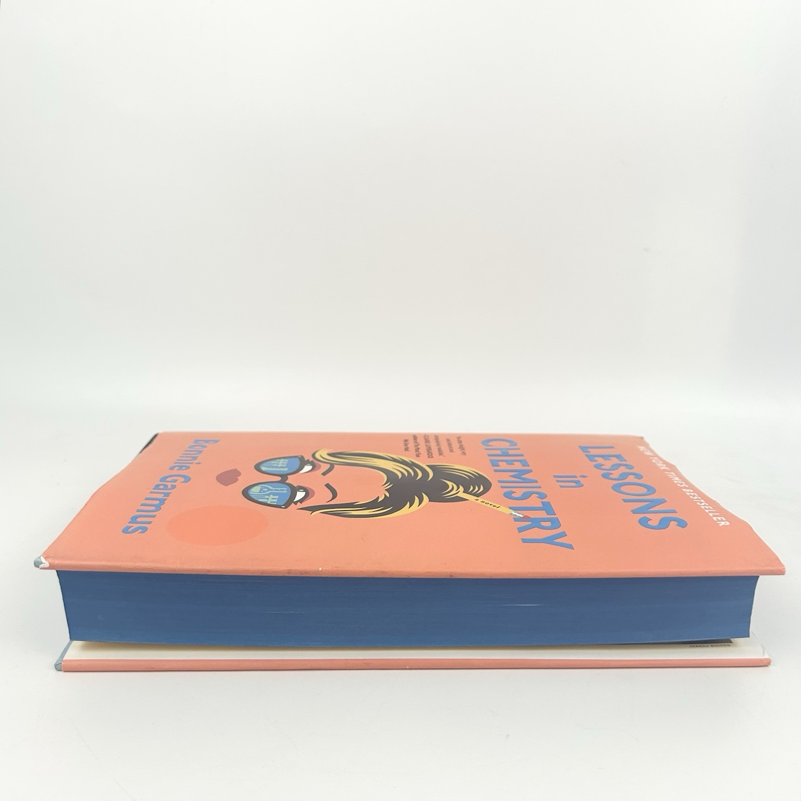 Lessons In Chemistry Bonnie Garmus HC Blue Sprayed Edges Acceptable