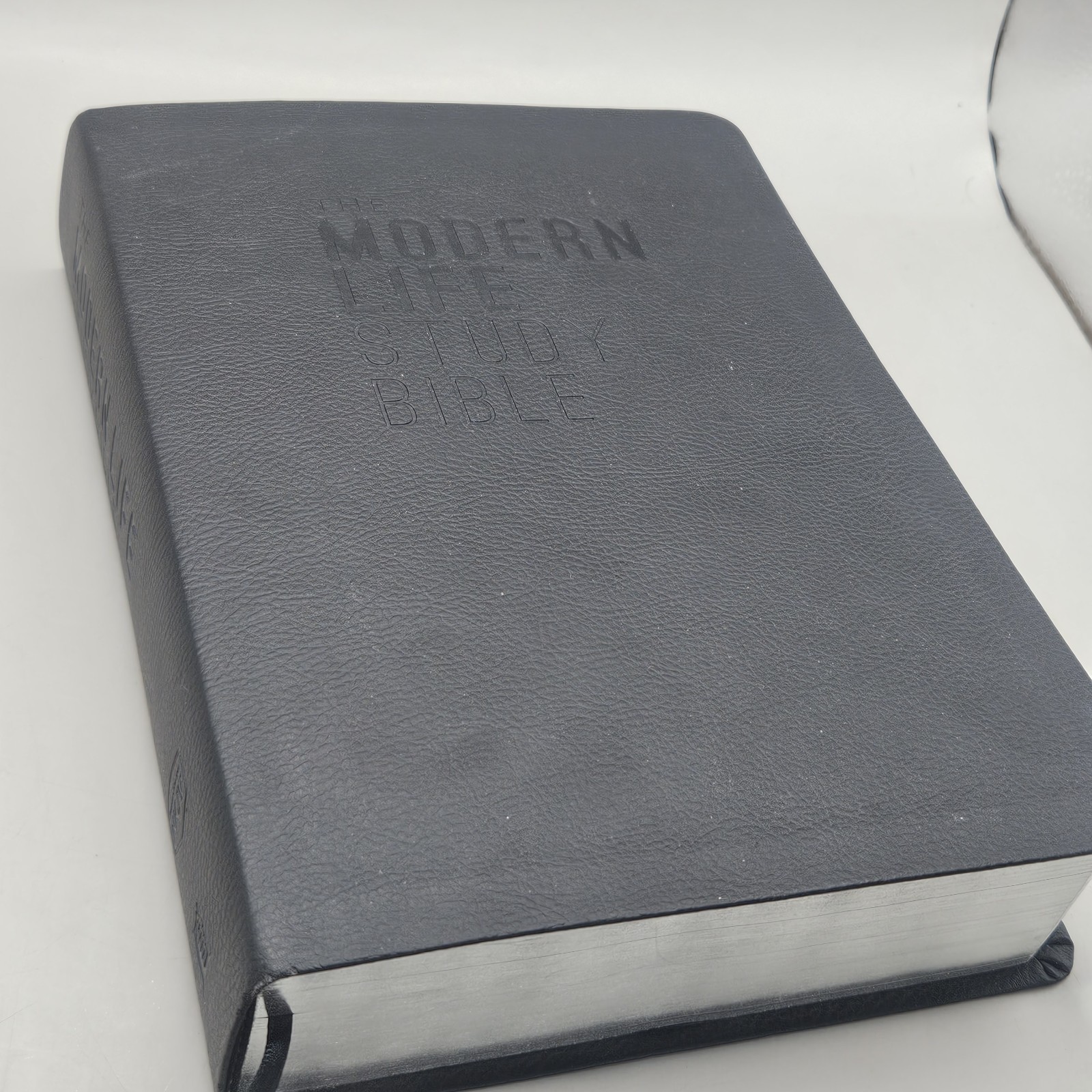 Modern Life Study Bible NKJV 2014 Thomas Nelson Black Leatherflex